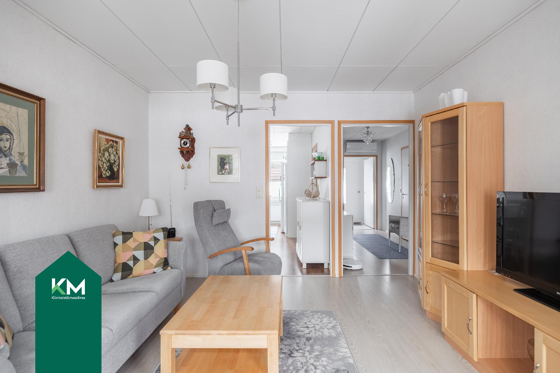 Riippakoivuntie 12, Aittakorpi, Kotka