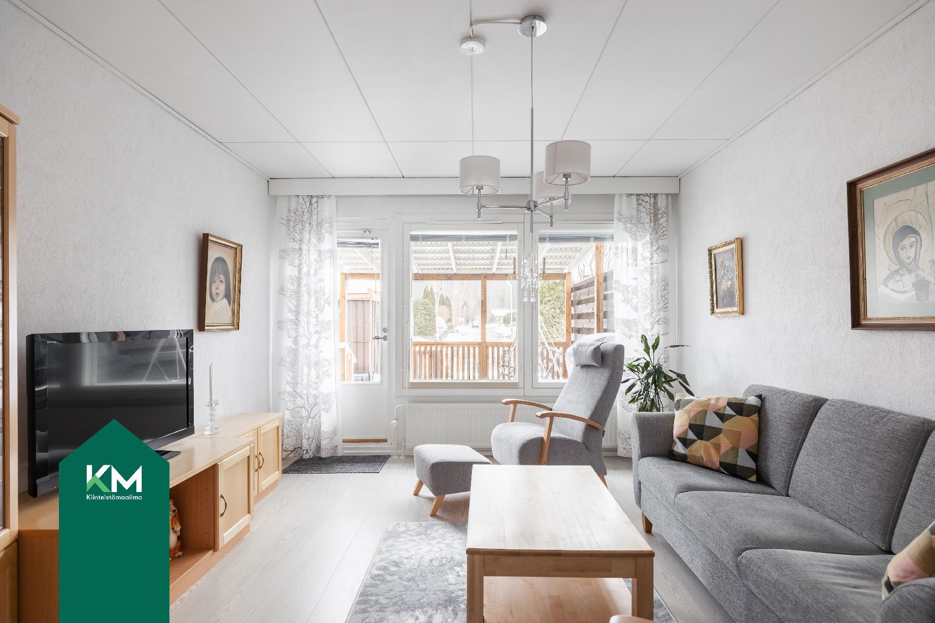 Riippakoivuntie 12, Aittakorpi, Kotka