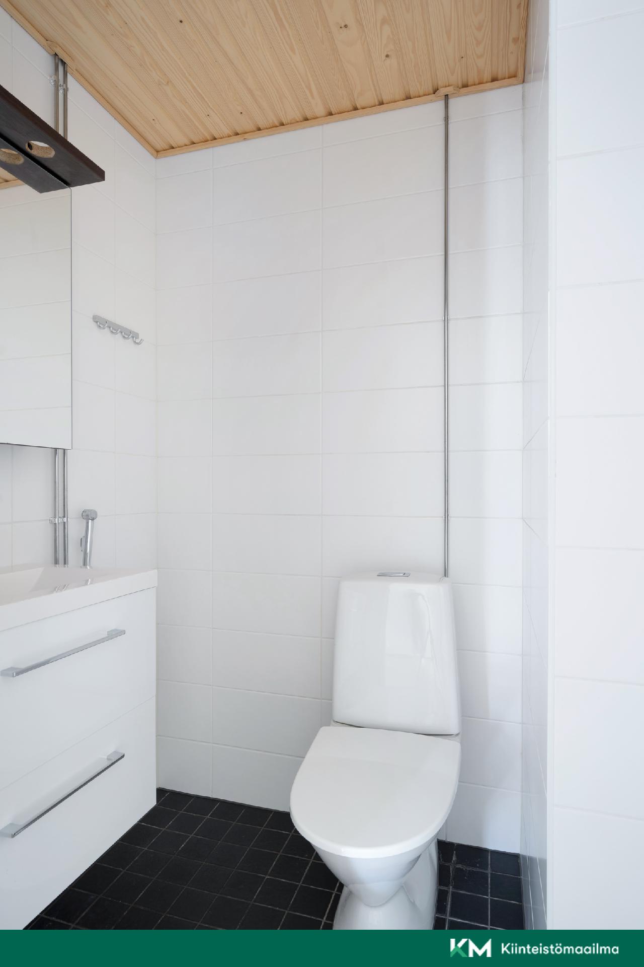 erillinen wc