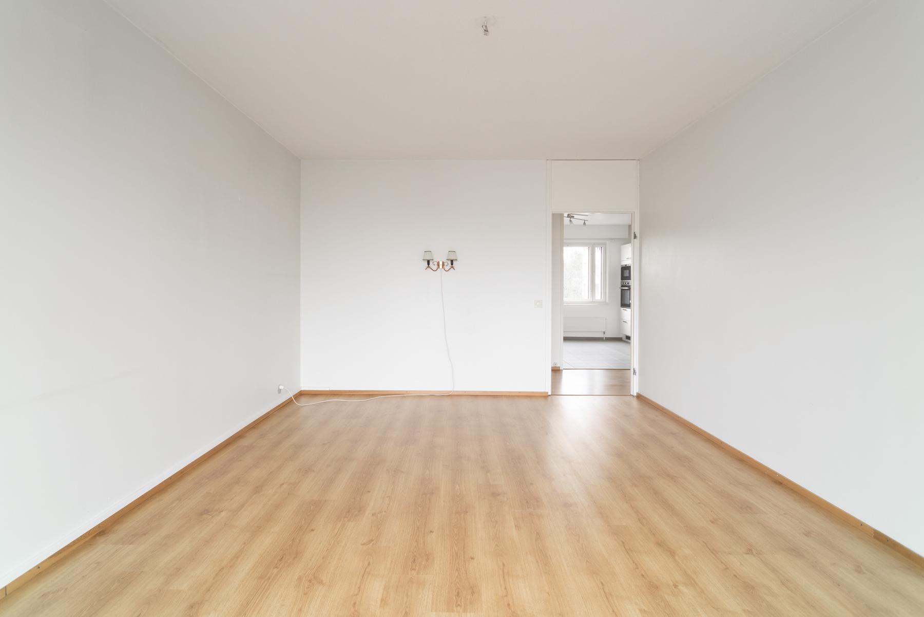 Juhana Herttuan tie 9, Koskela, Helsinki