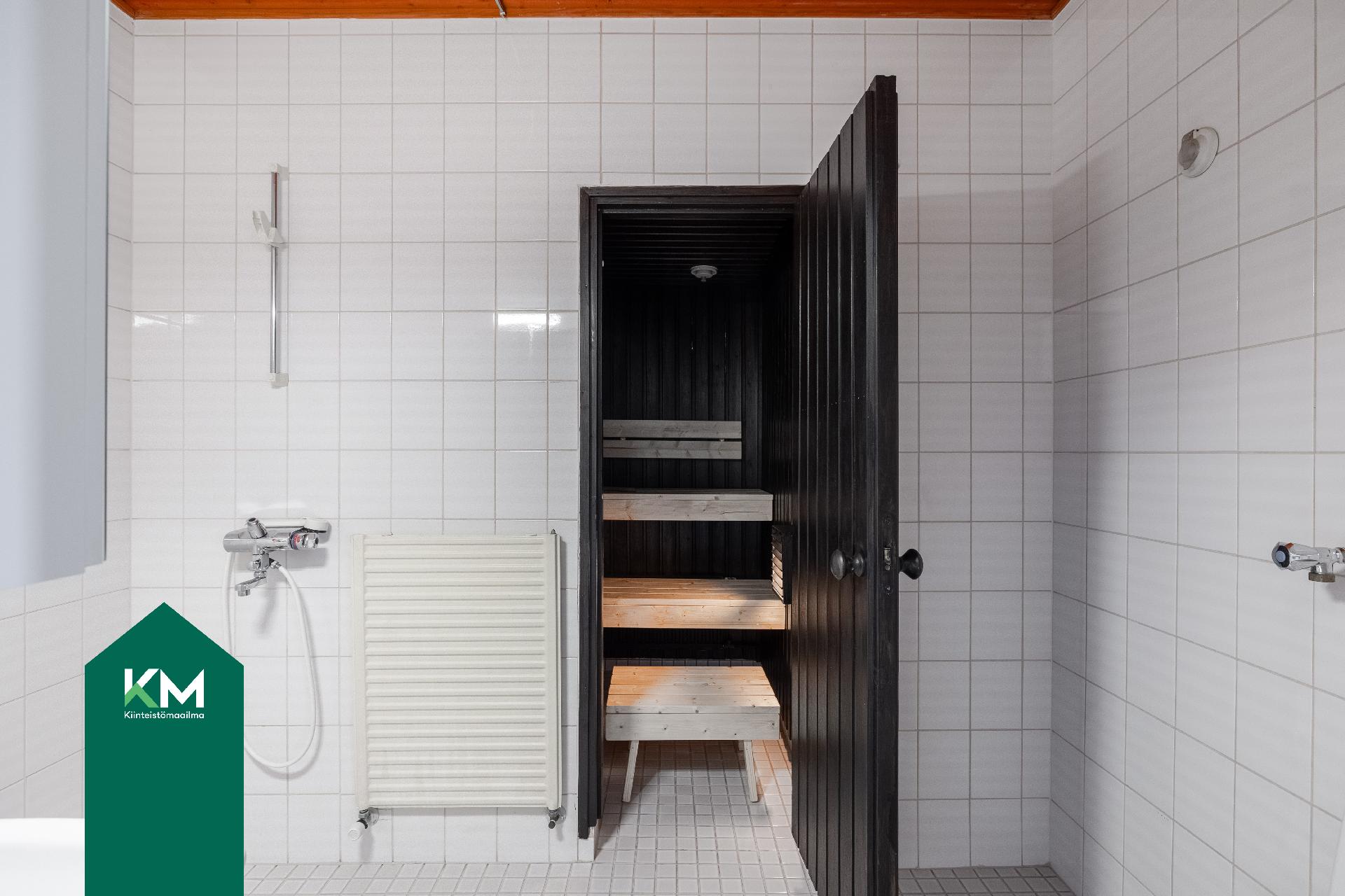 Lehtikuusentie 15, Aittakorpi, Kotka