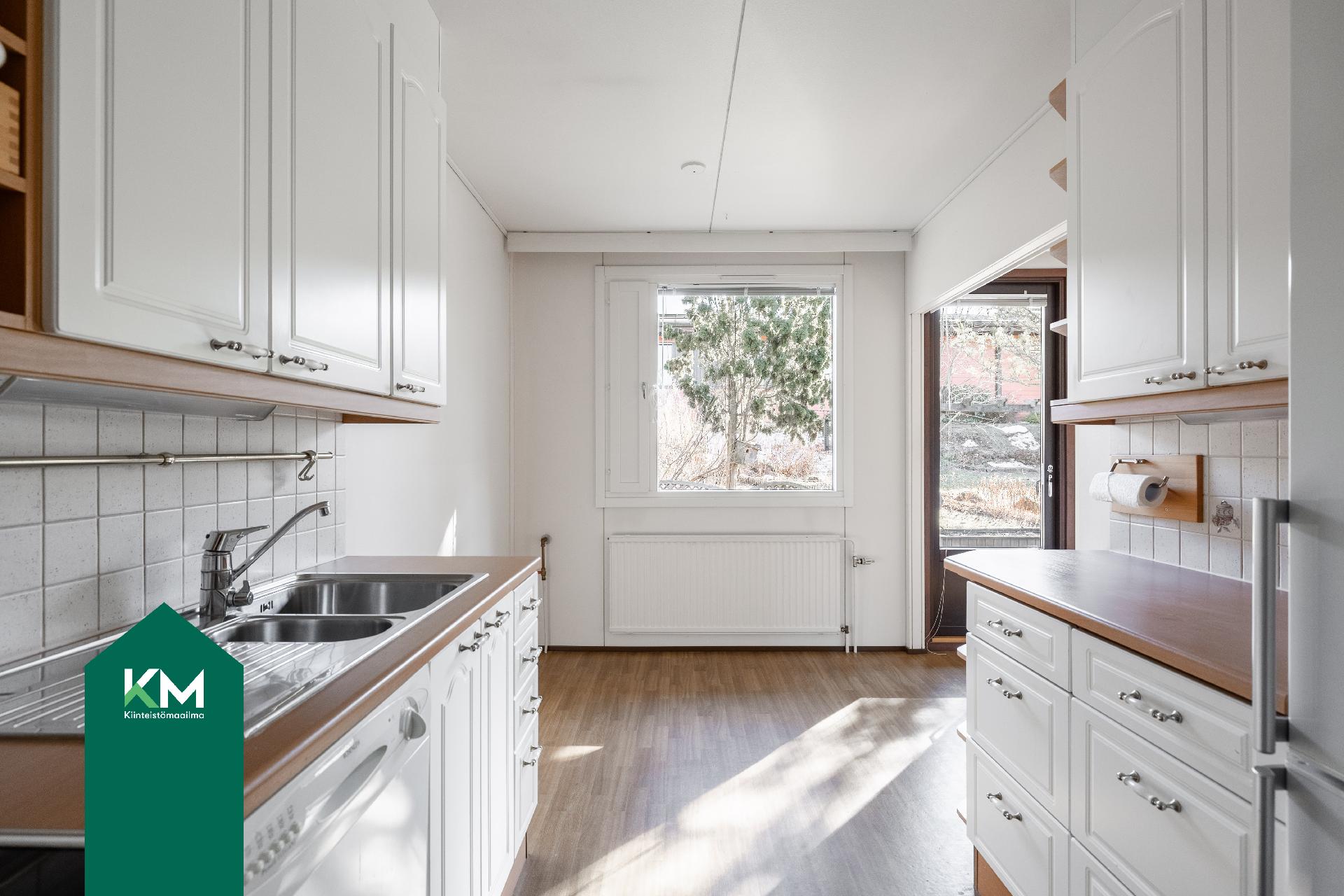 Lehtikuusentie 15, Aittakorpi, Kotka