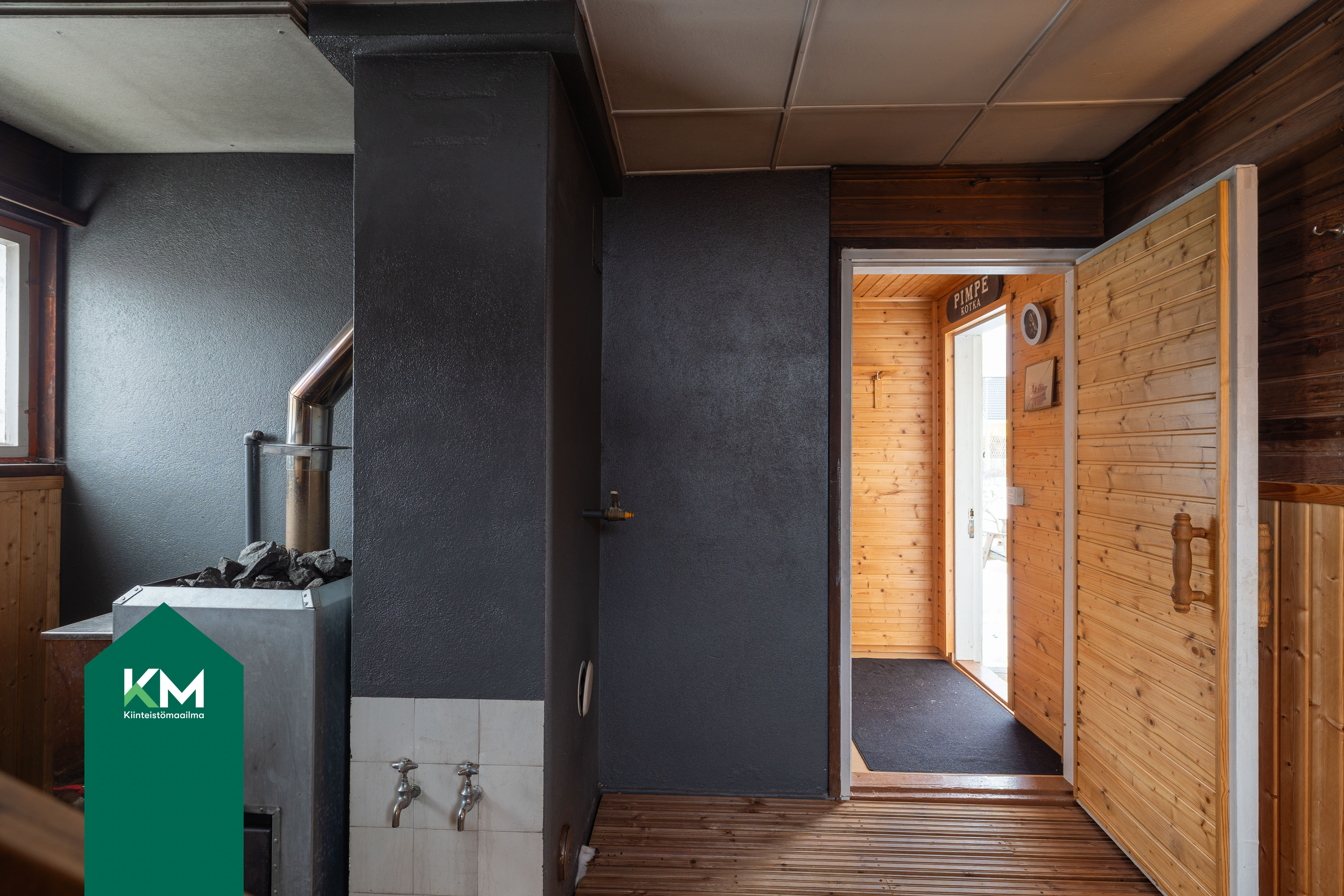 Vallikarintie 14, Tiutinen, Kotka