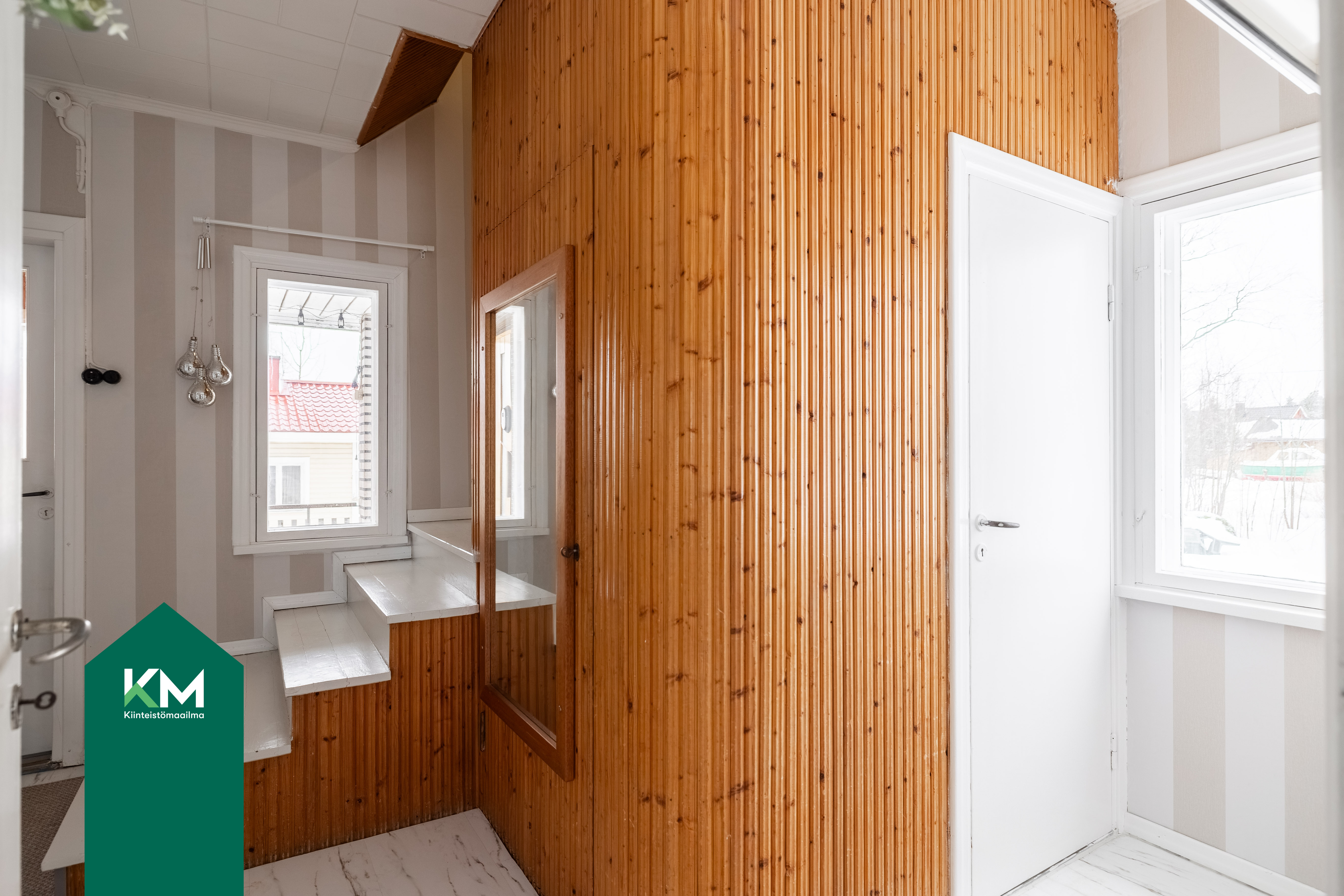 Vallikarintie 14, Tiutinen, Kotka