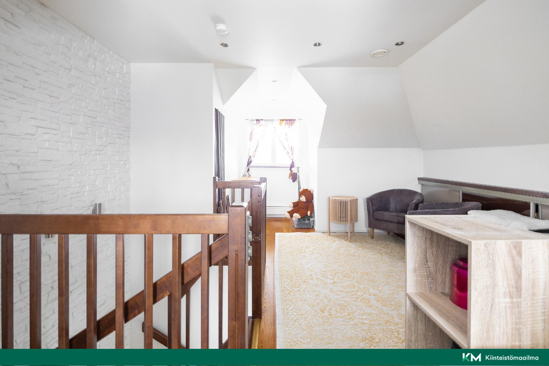 Lämmin ullakkokerros 27m2