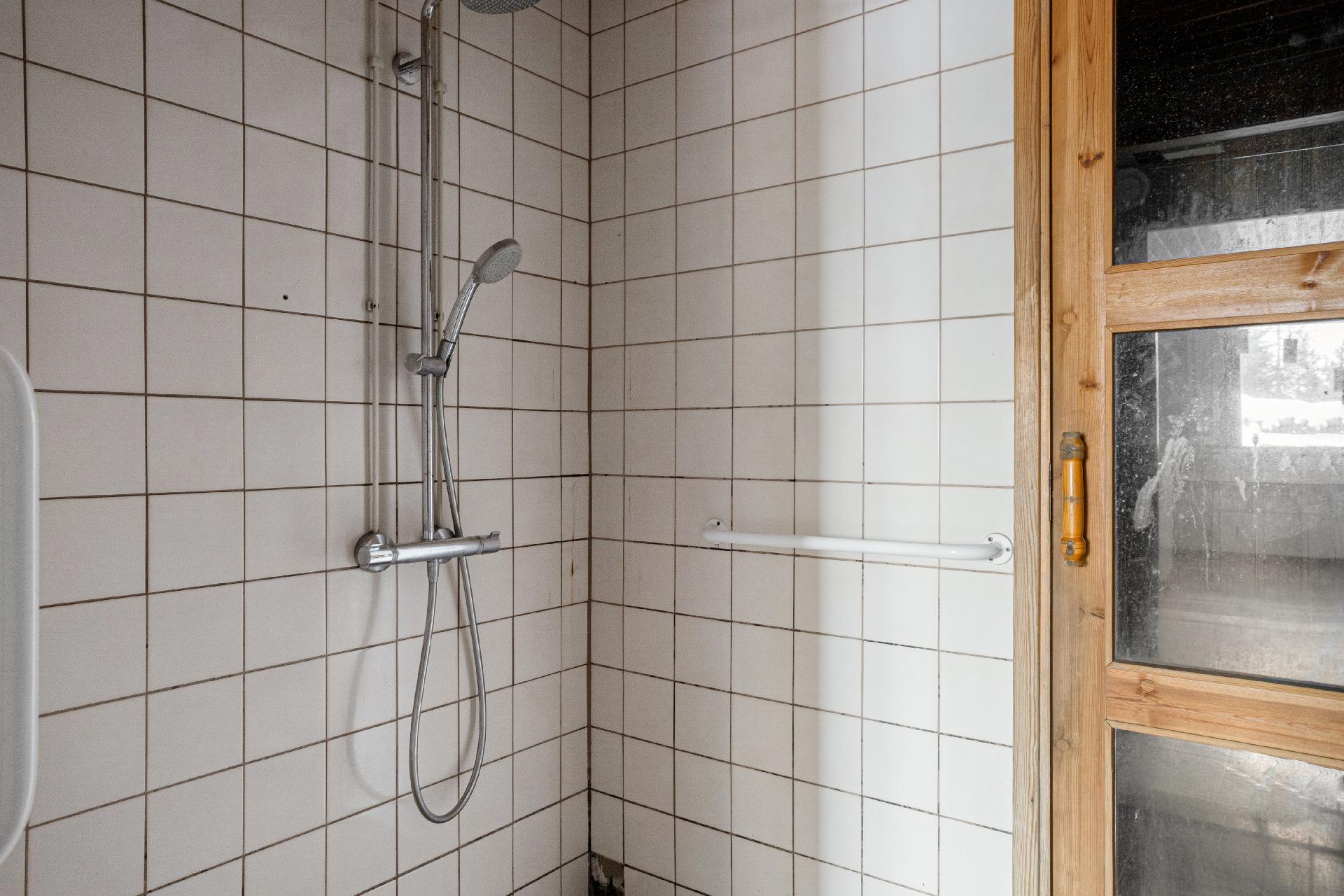 Kylväjäntie 11, Kausala, Iitti