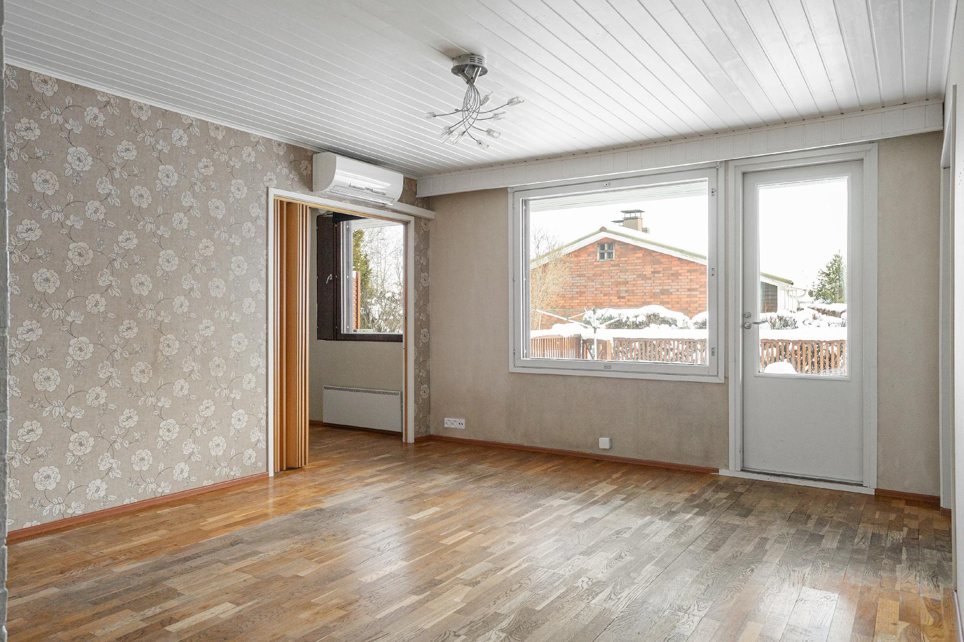 Kylväjäntie 11, Kausala, Iitti