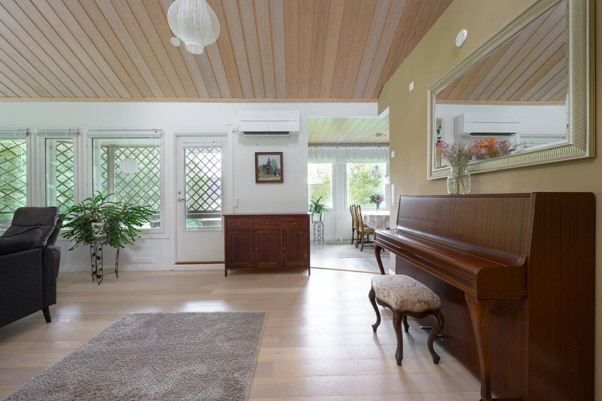 Hevoshaantie 11, Kirkonkylä, Nurmijärvi