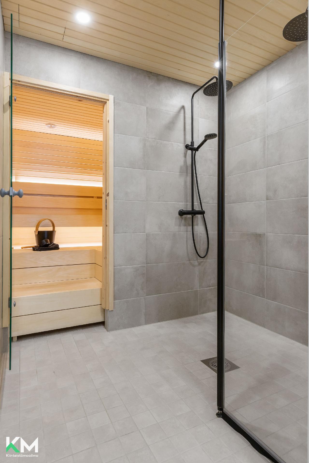 Pesuhuone/ saunakuva 1.