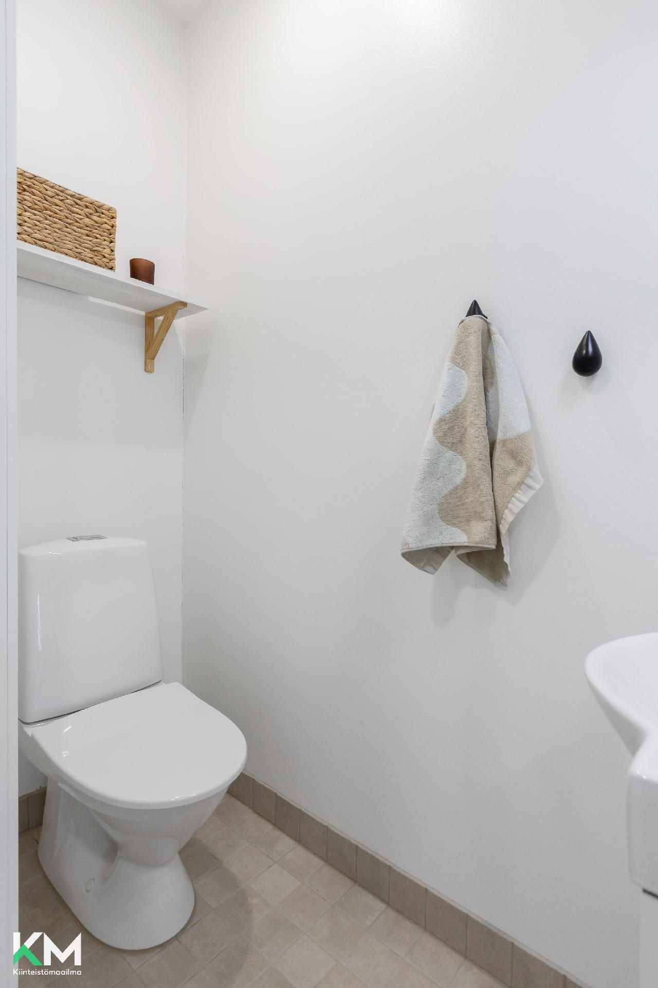 Pikku wc alakerta kuva 2.