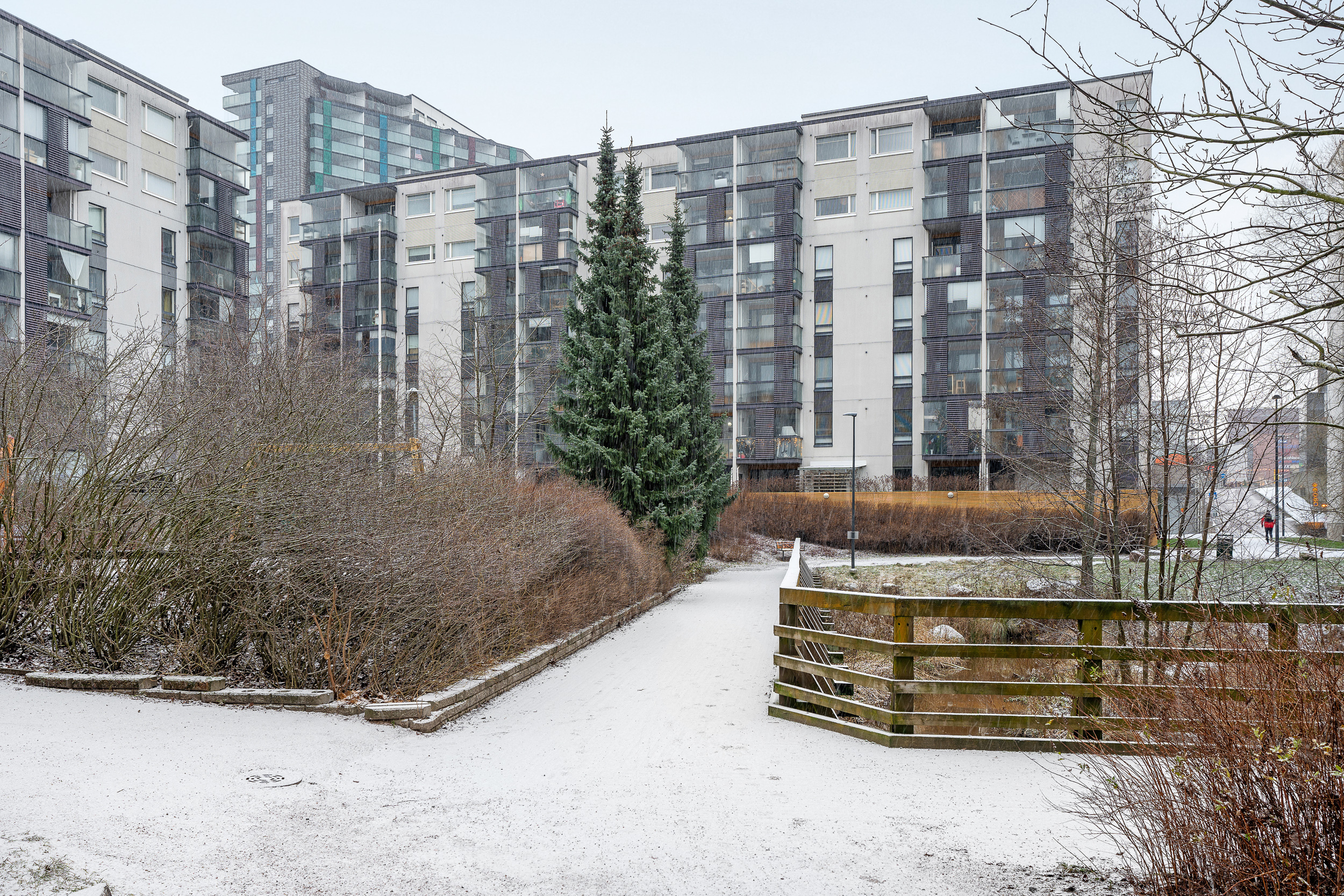 Julkisivu