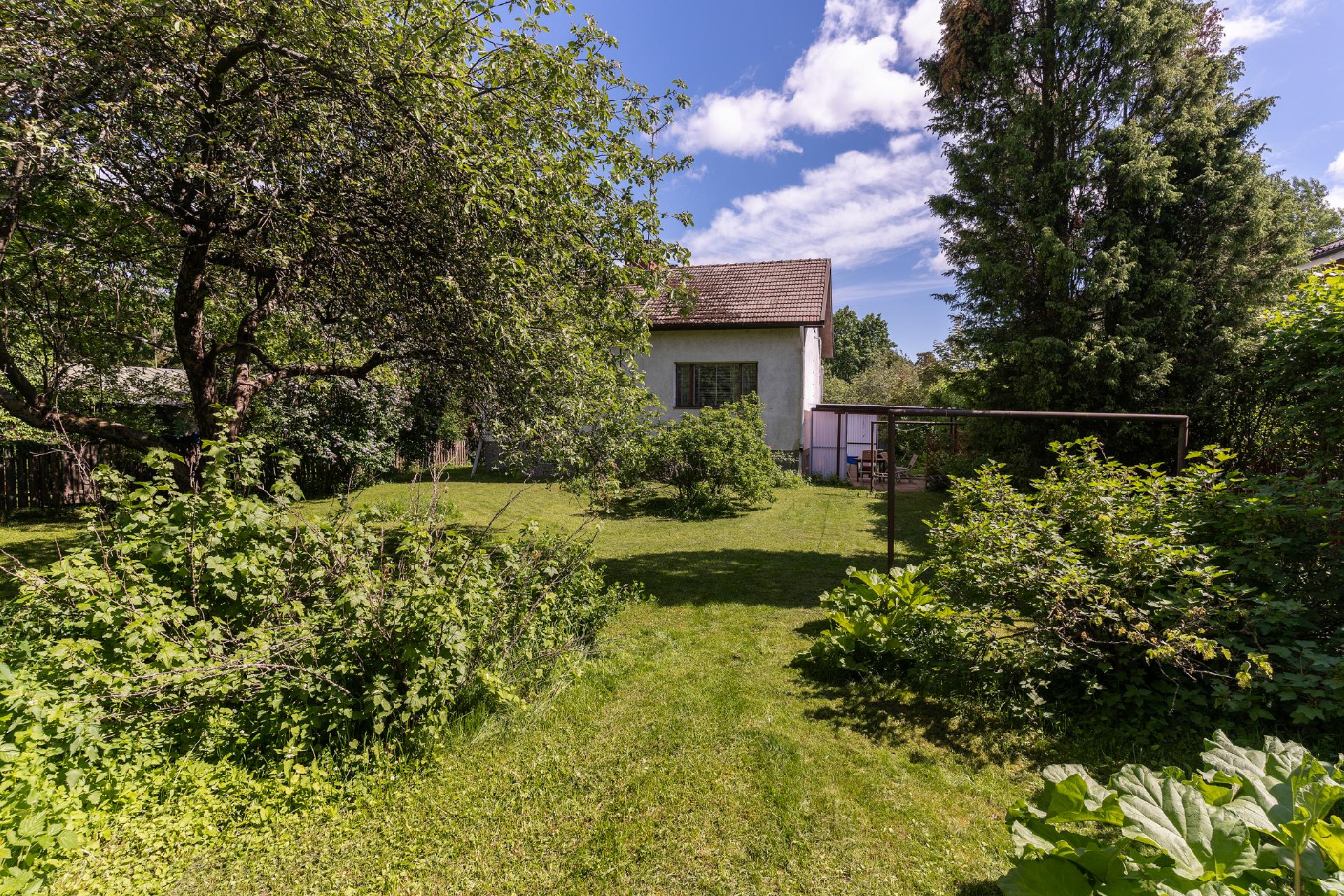 Sylvesterintie 4, Pitäjänmäki, Helsinki