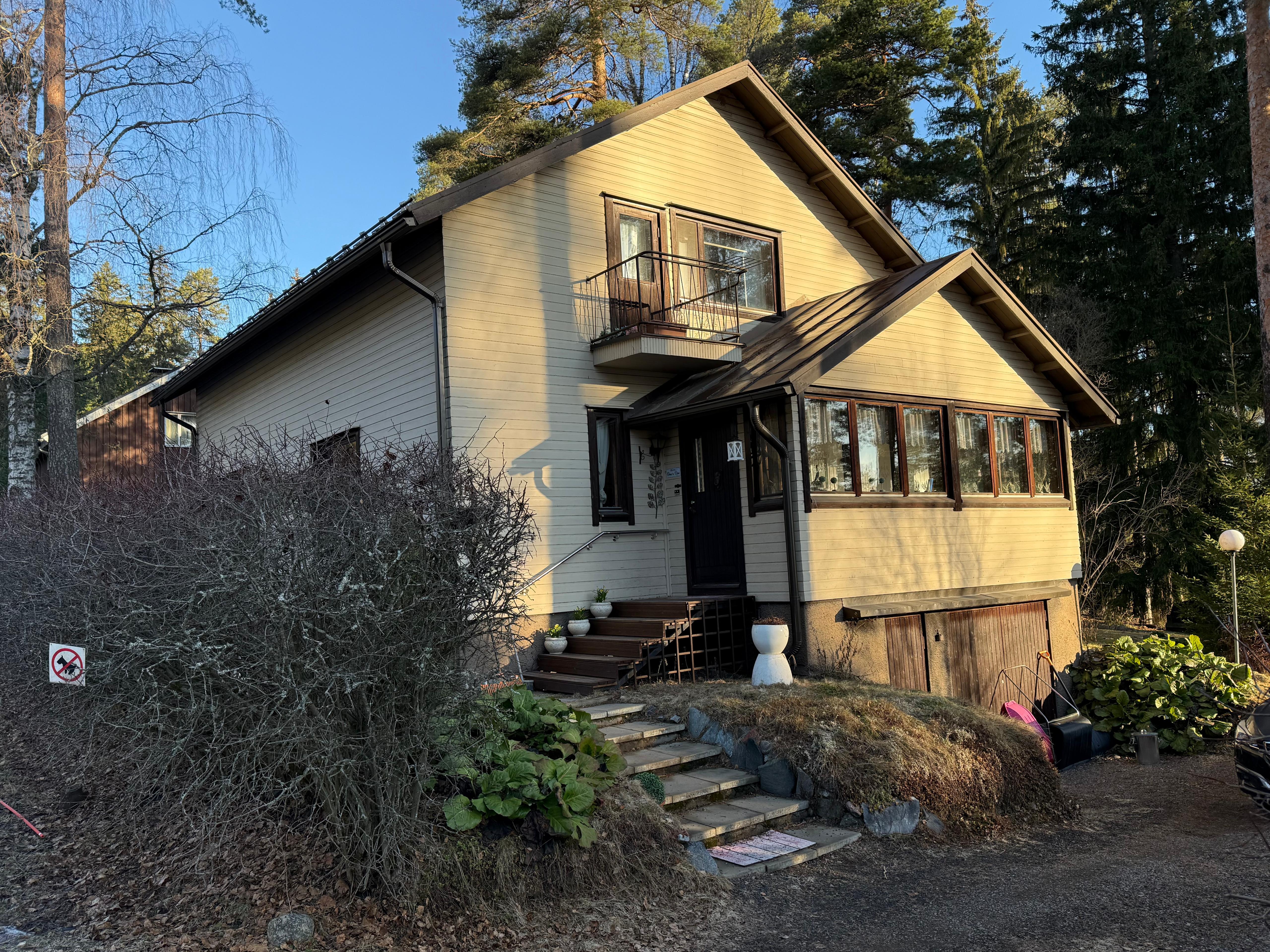Näreikönkatu 11, Kuoppakangas, Varkaus