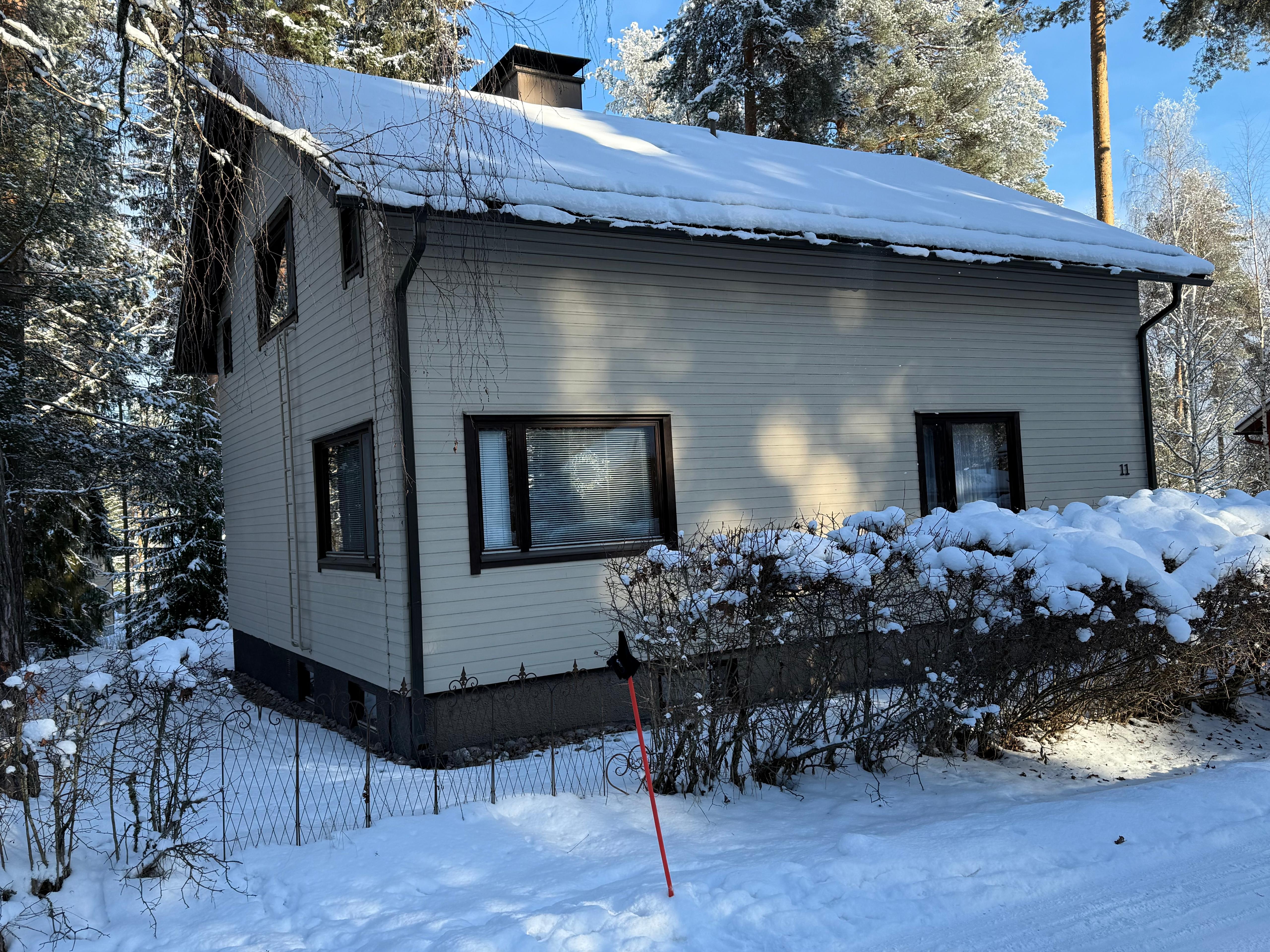 Näreikönkatu 11, Kuoppakangas, Varkaus