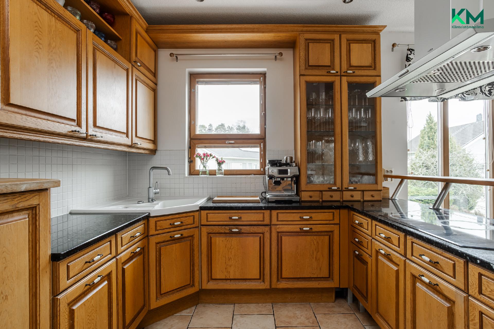 Villeroy&Boch posliinikulma-allas