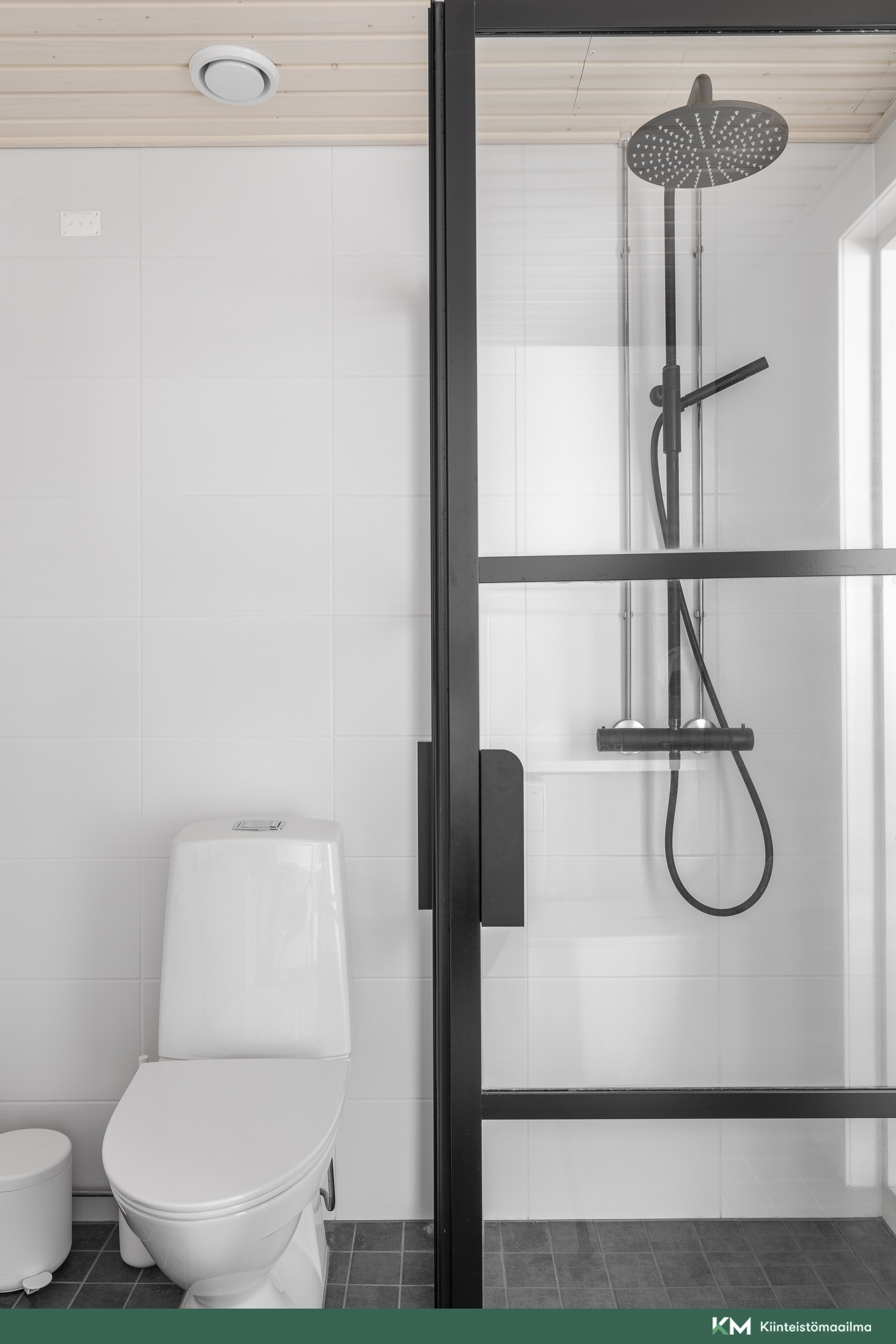 Tyylikkäät mustat yksityiskohdat