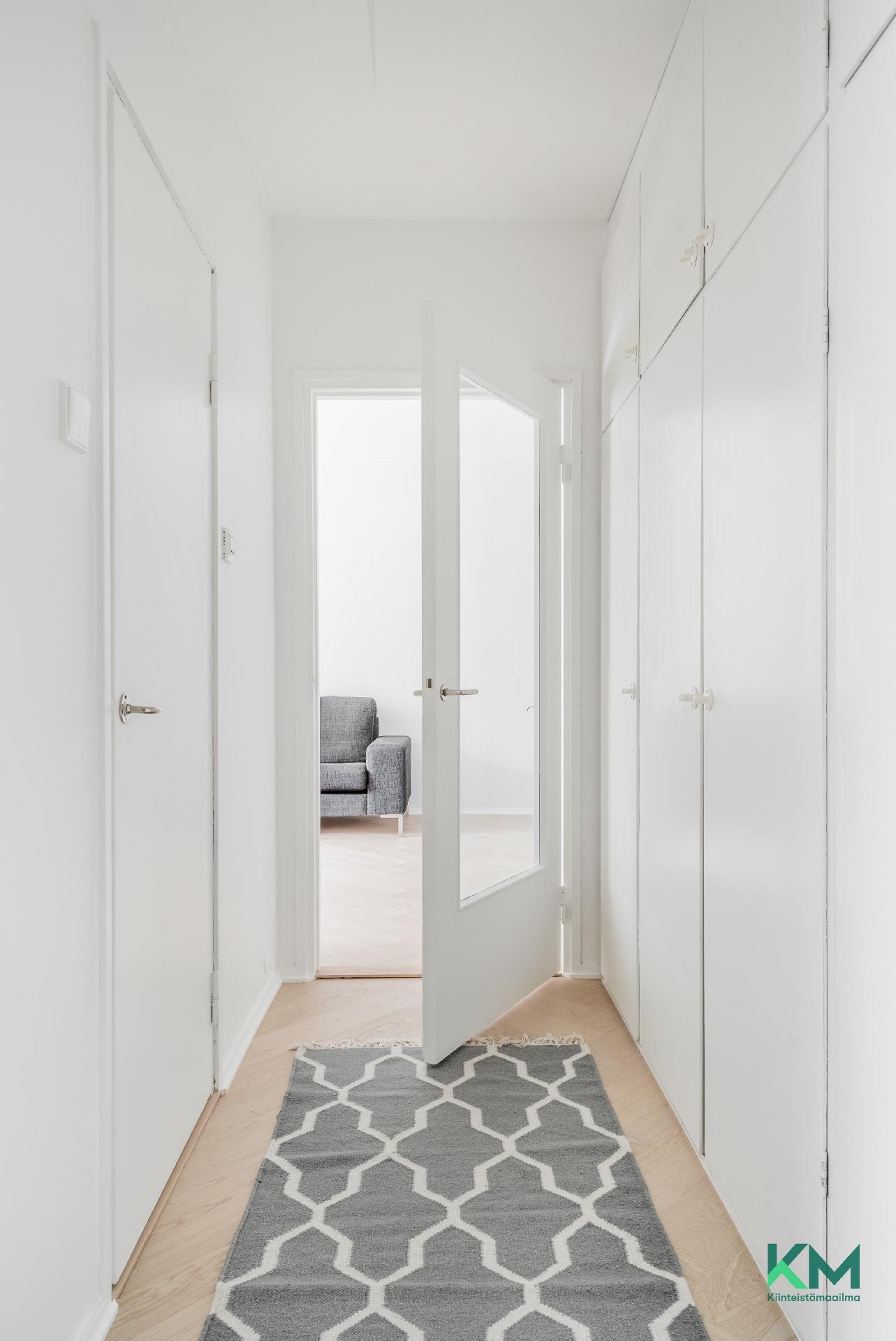 Rakuunantie 3, Munkkiniemi, Helsinki