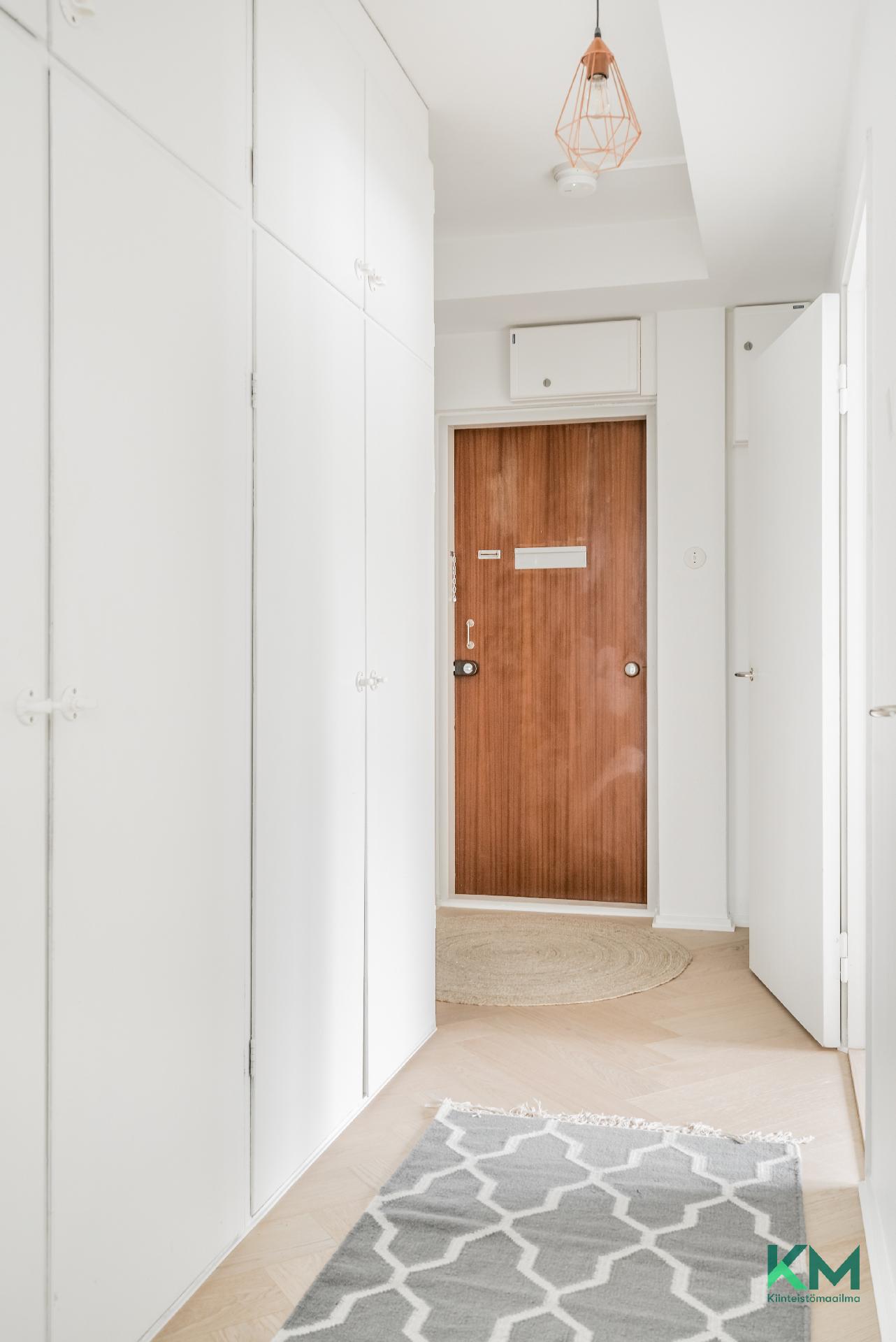 Rakuunantie 3, Munkkiniemi, Helsinki