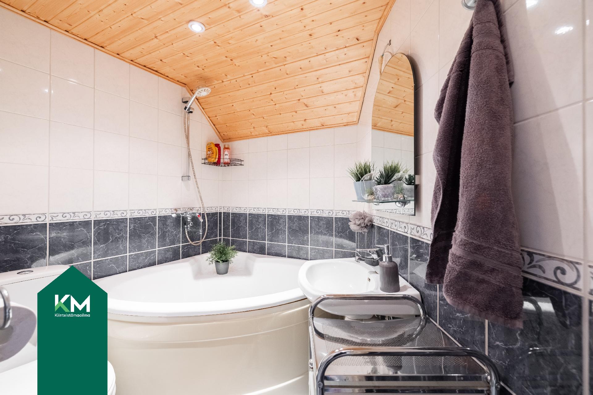 Leppätie 19, Katariina, Kotka