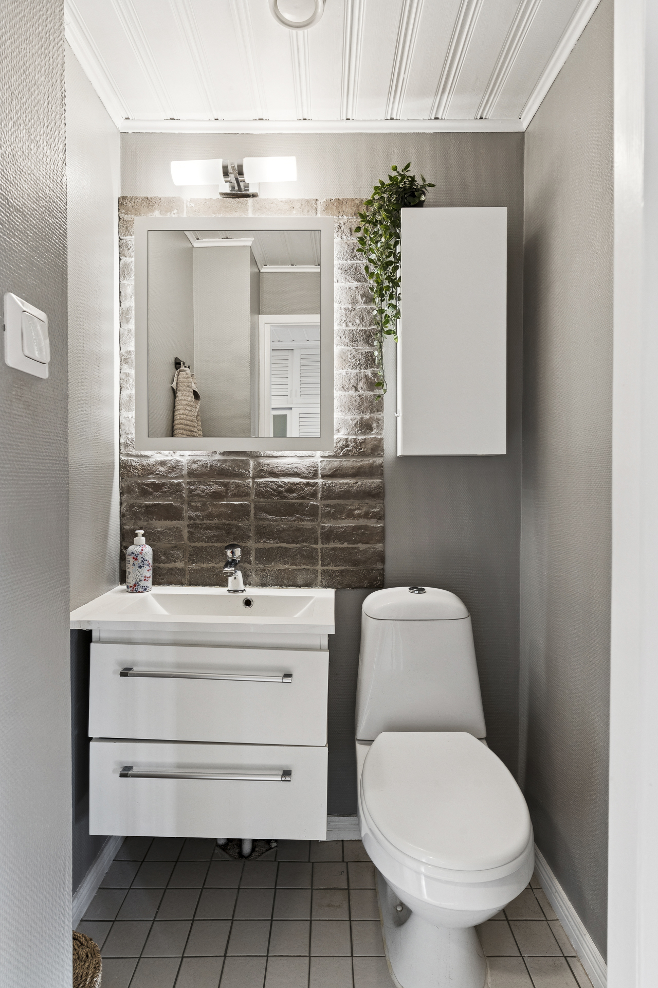 Erillinen wc