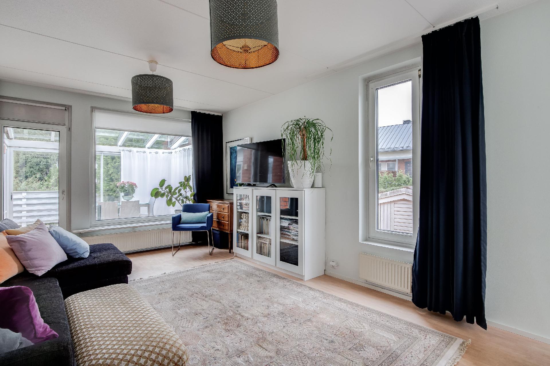 Yhdyskunnantie 56, Itä-Pakila, Helsinki