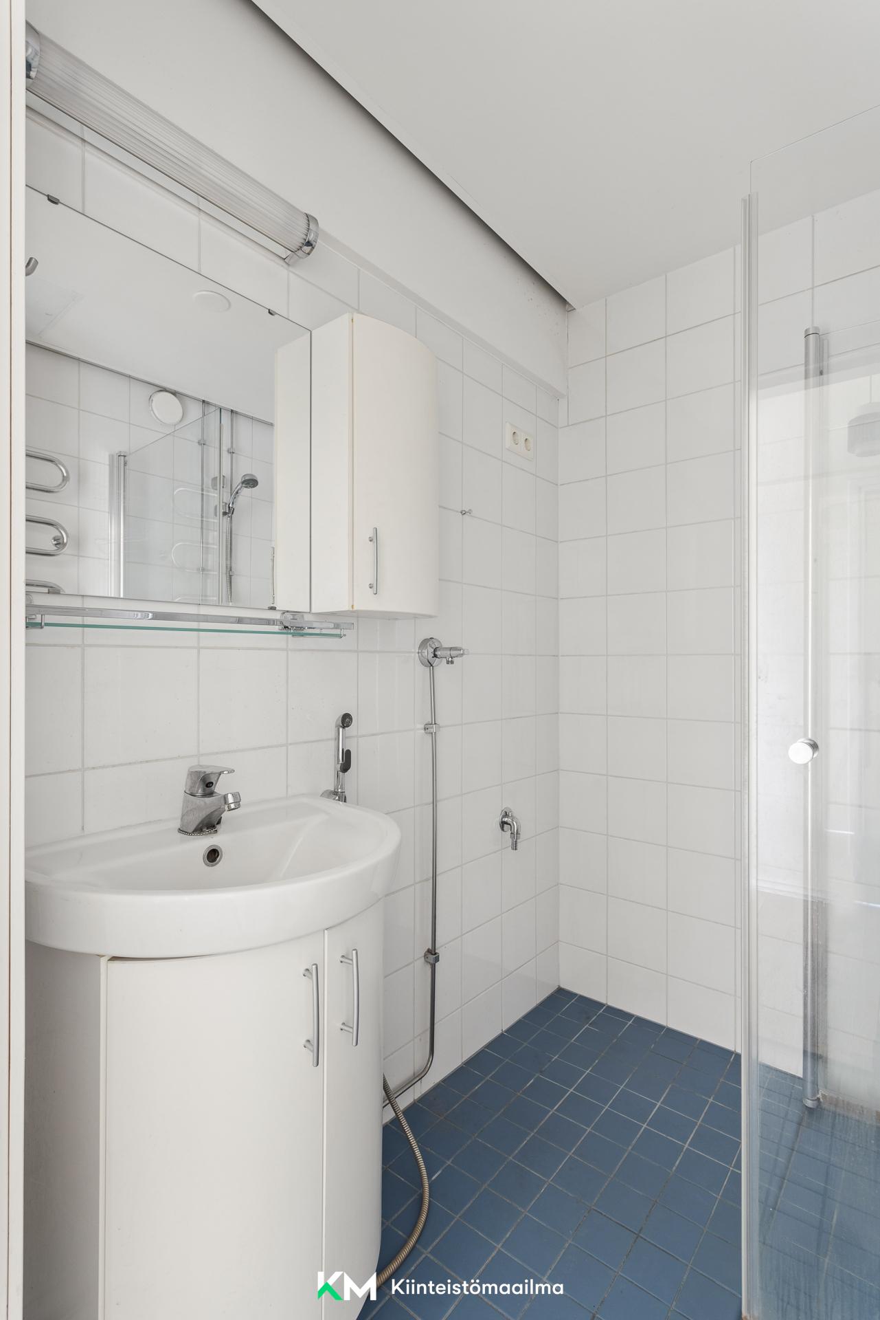 kylpyhuone uusittu linjasaneerauksen yhteydessä