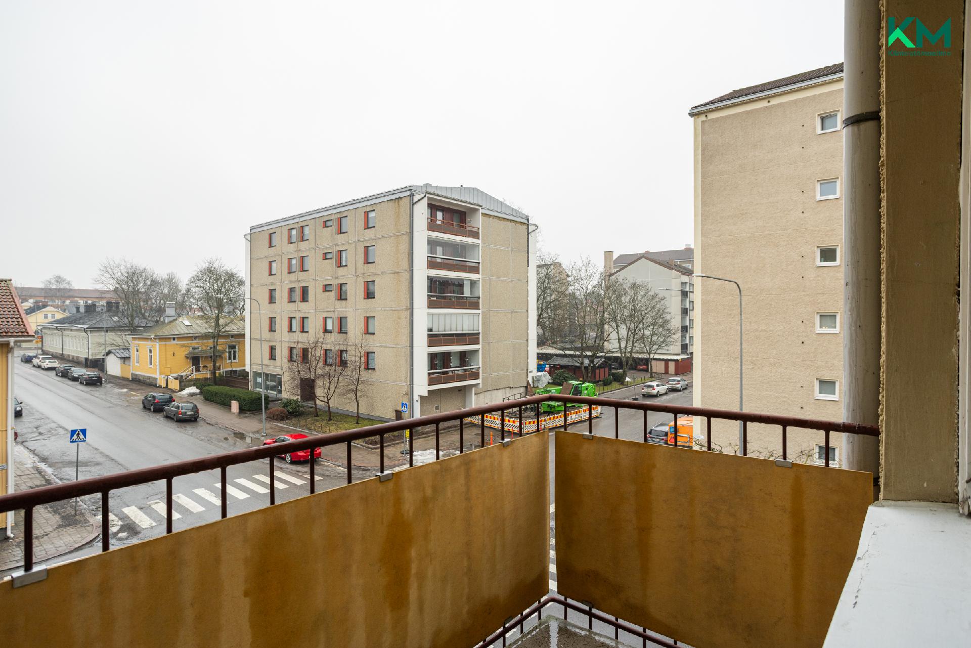 Tiilentekijänkatu 8, Martti, Turku