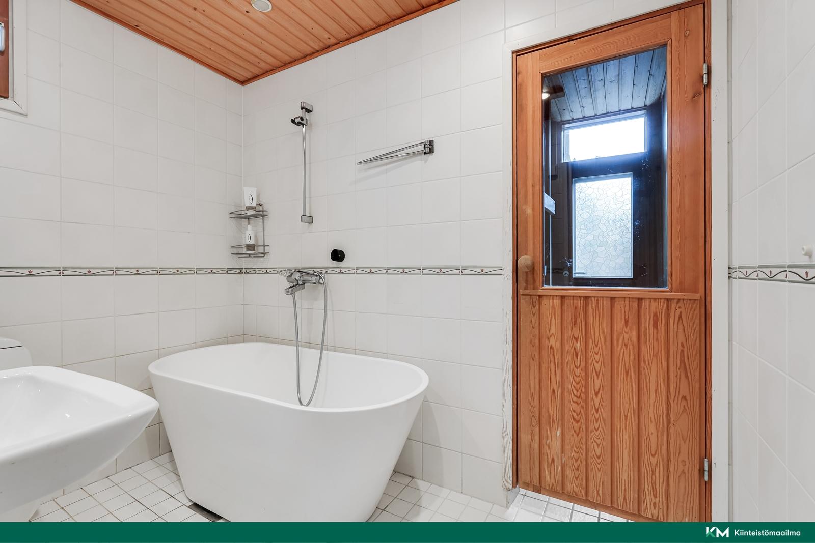 Taavinharju 13-15, Mankkaa, Espoo