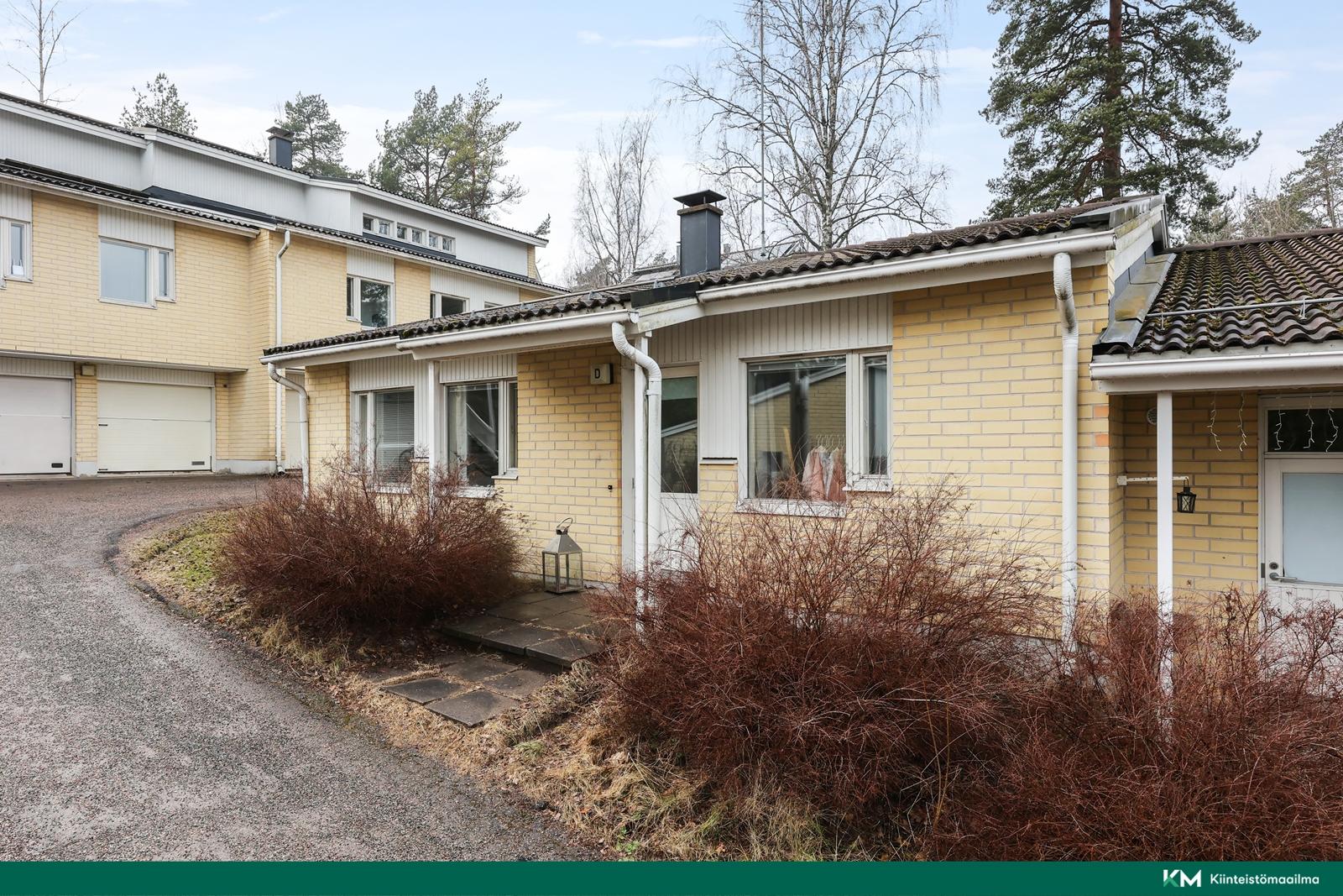 Taavinharju 13-15, Mankkaa, Espoo