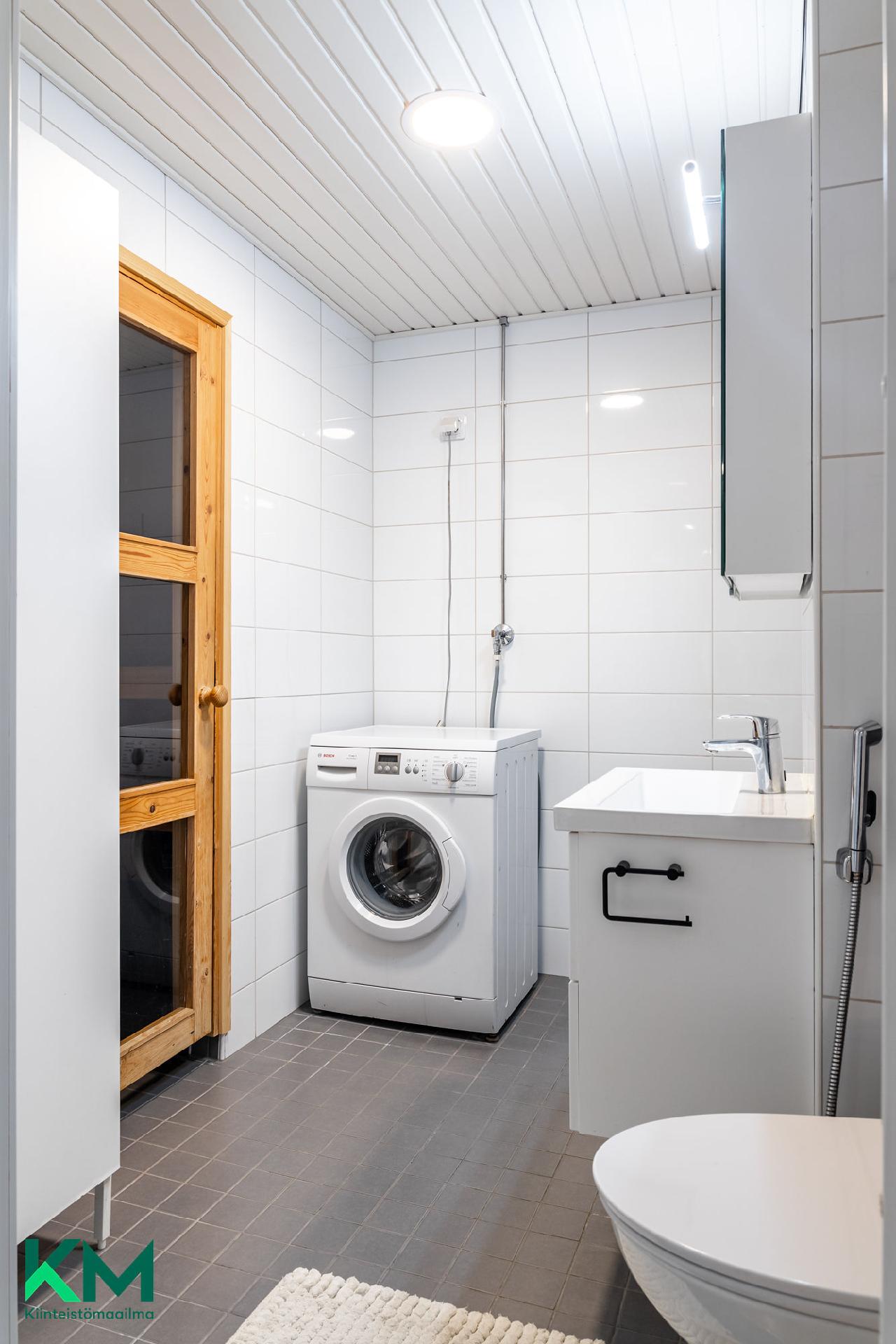 Lautamiehenkatu 8, Asemantausta, Lahti