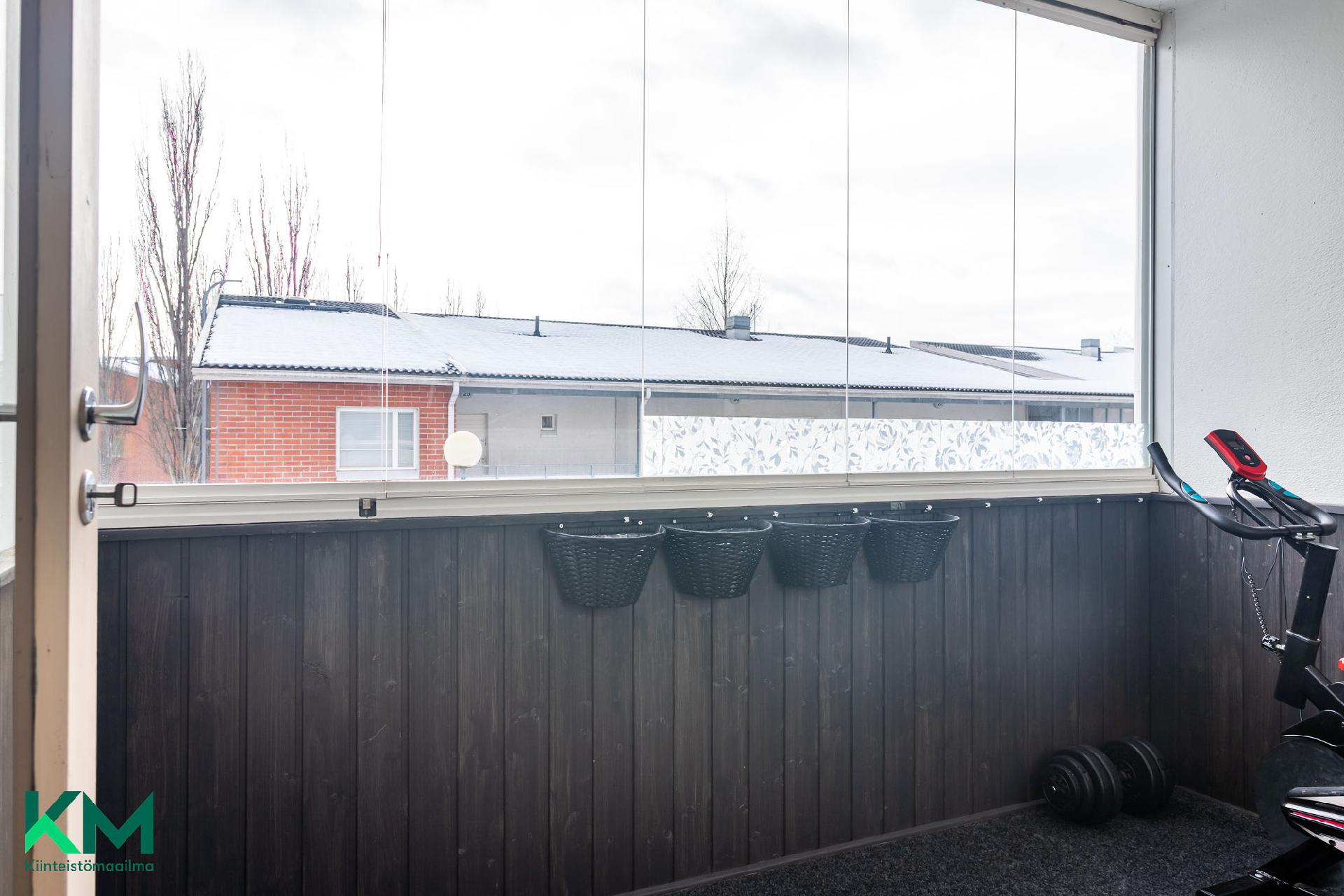 Lautamiehenkatu 8, Asemantausta, Lahti