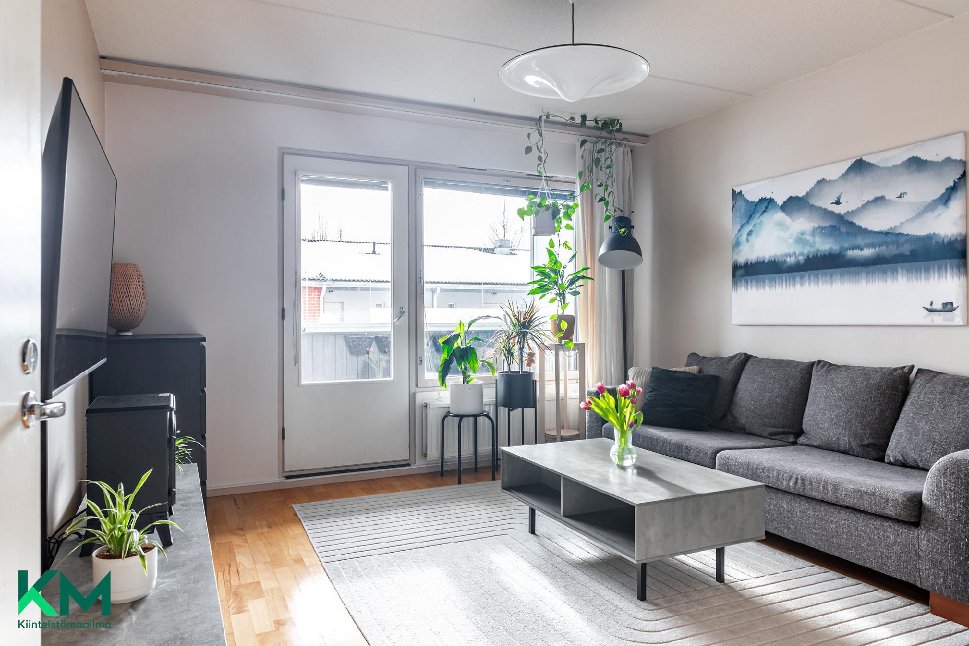 Lautamiehenkatu 8, Asemantausta, Lahti