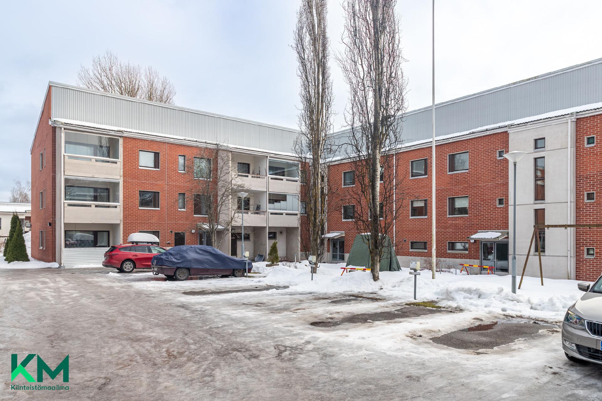 Lautamiehenkatu 8, Asemantausta, Lahti