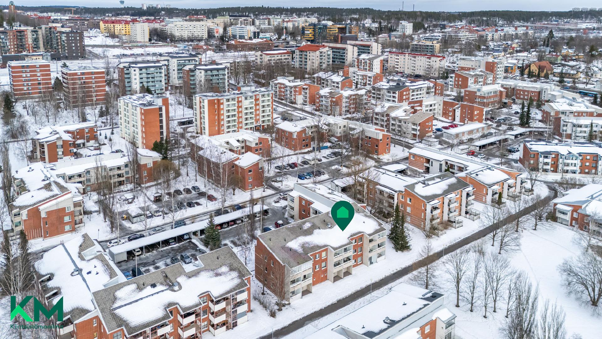 Lautamiehenkatu 8, Asemantausta, Lahti
