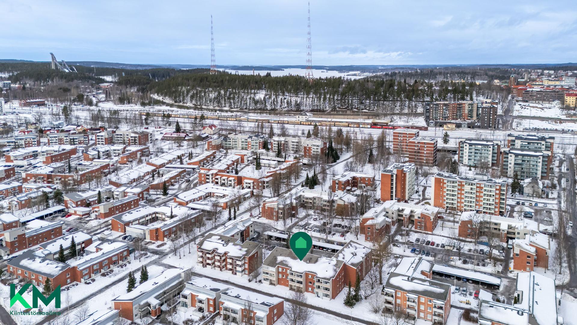 Lautamiehenkatu 8, Asemantausta, Lahti