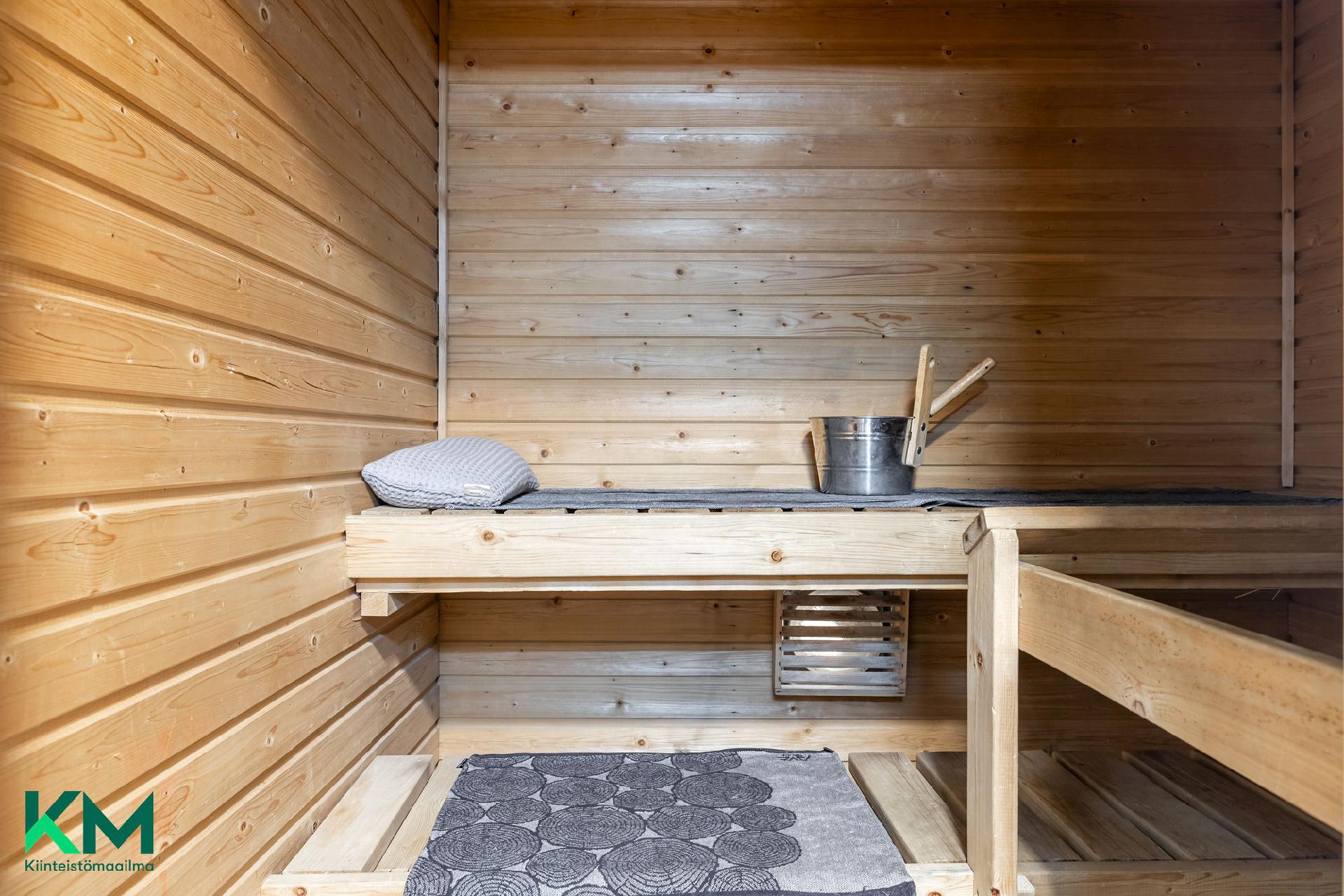 Lautamiehenkatu 8, Asemantausta, Lahti