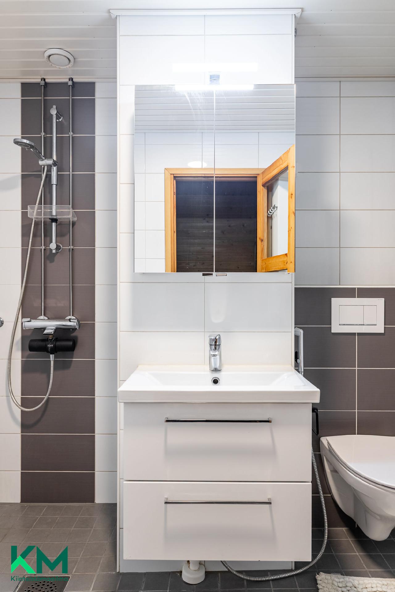 Lautamiehenkatu 8, Asemantausta, Lahti