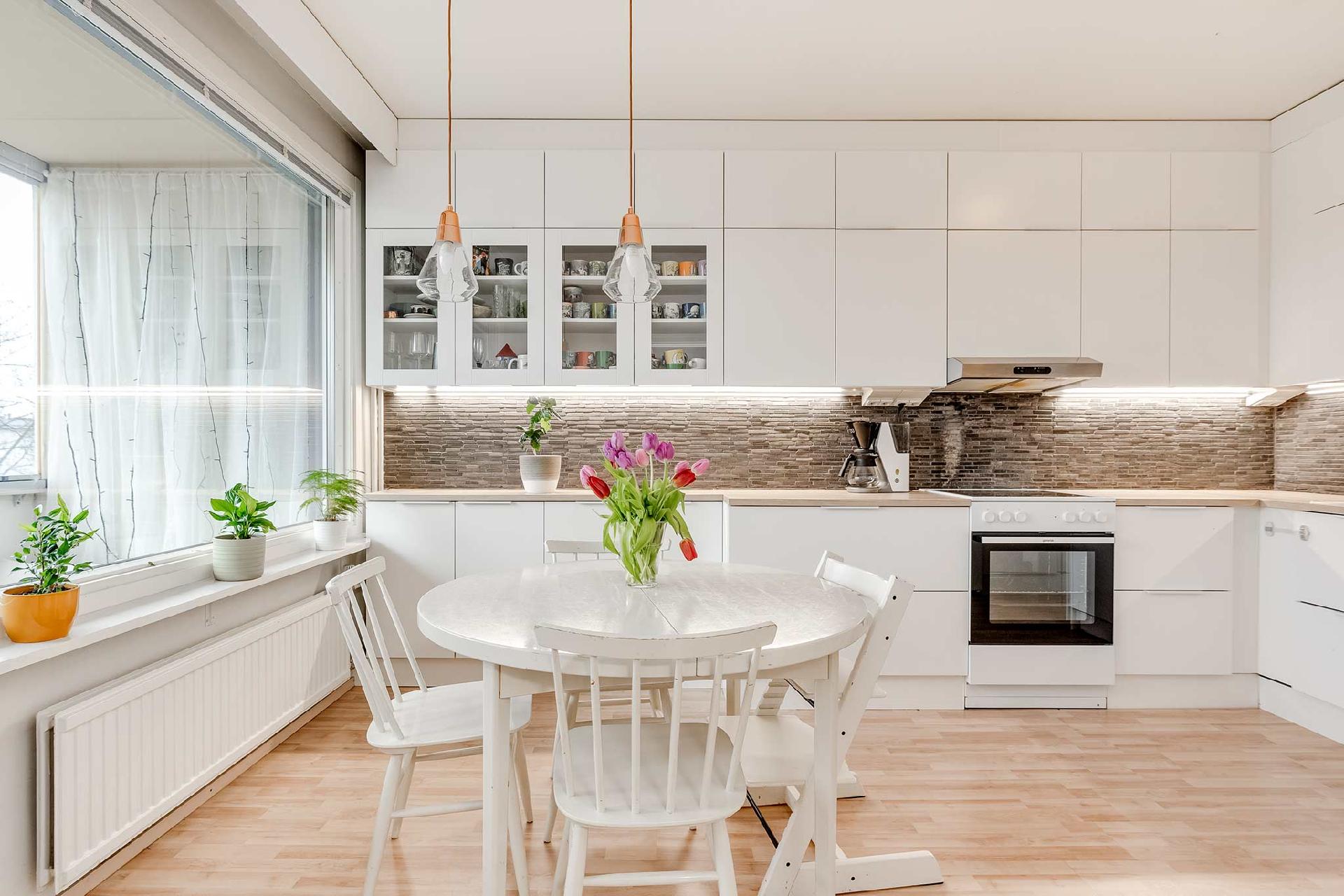 Jukolankatu 2-4, Huikas, Tampere