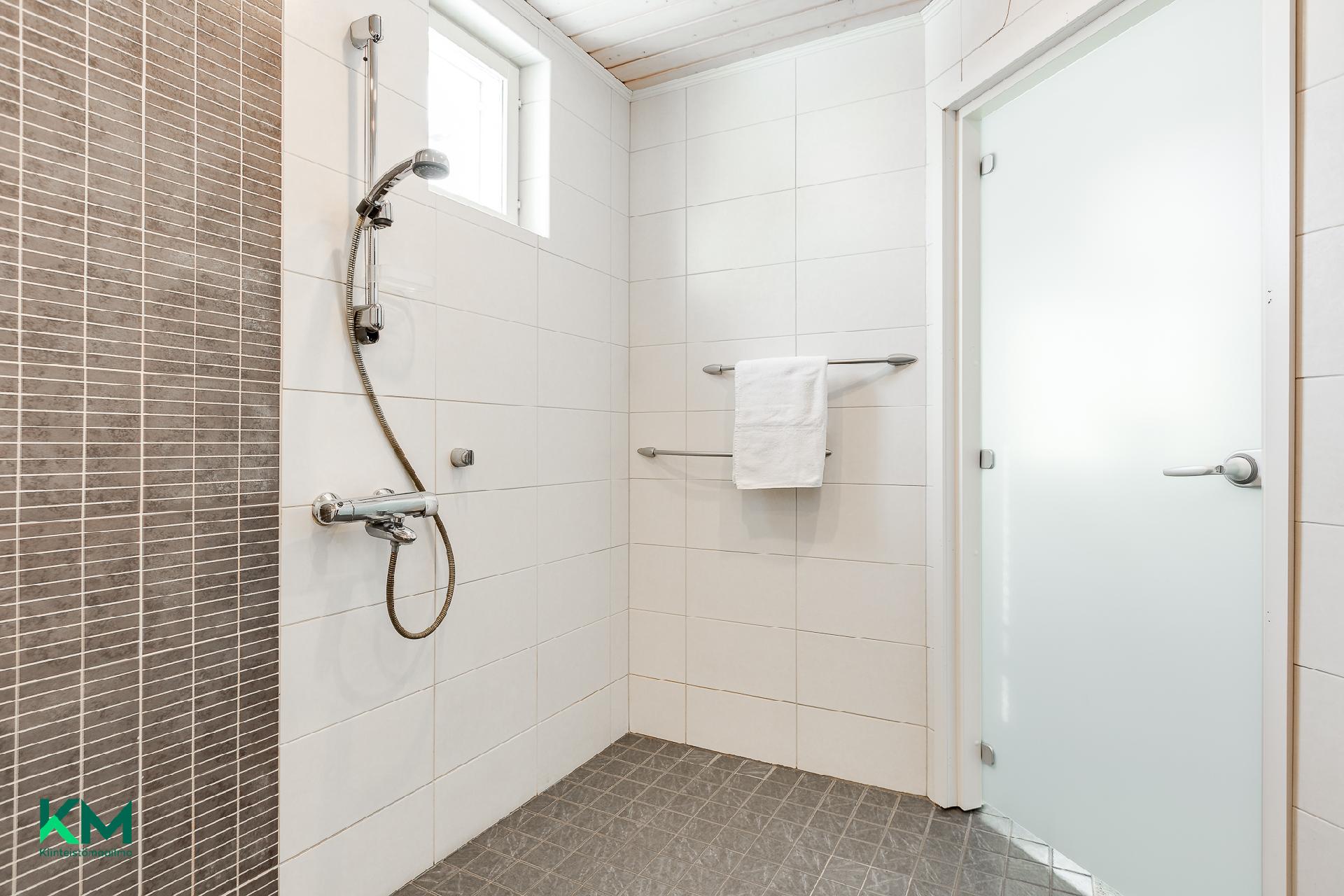 Mesimarjantie 5, Anttila, Muhos