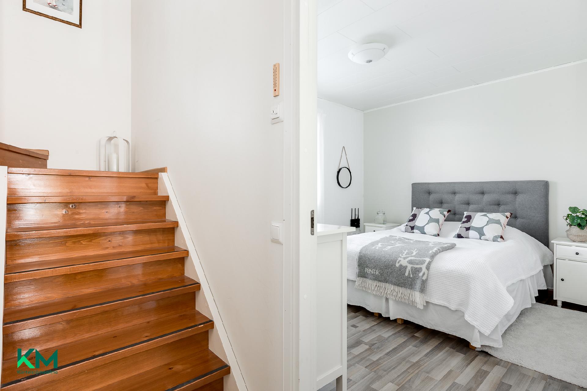 Mesimarjantie 5, Anttila, Muhos