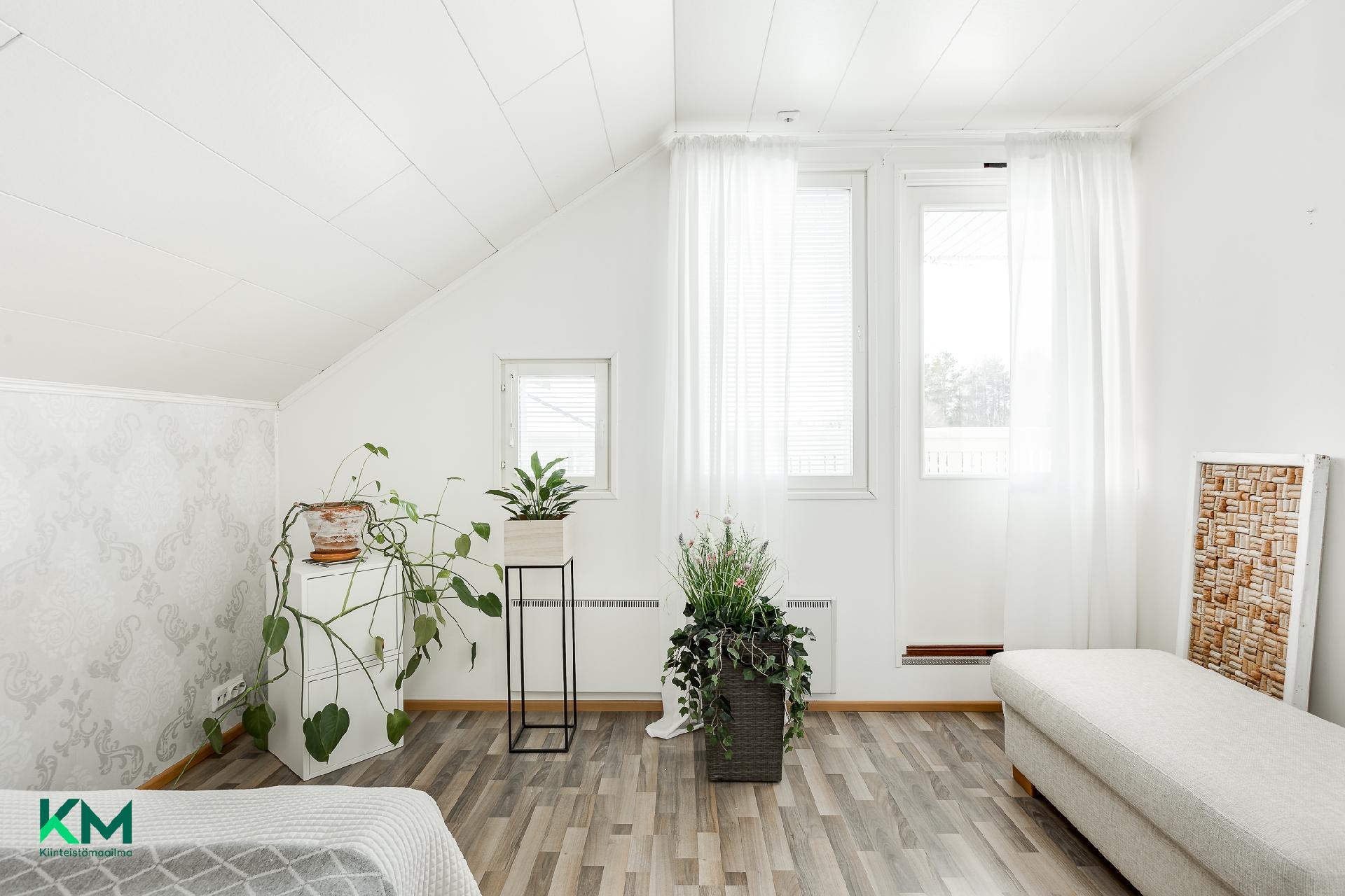 Mesimarjantie 5, Anttila, Muhos