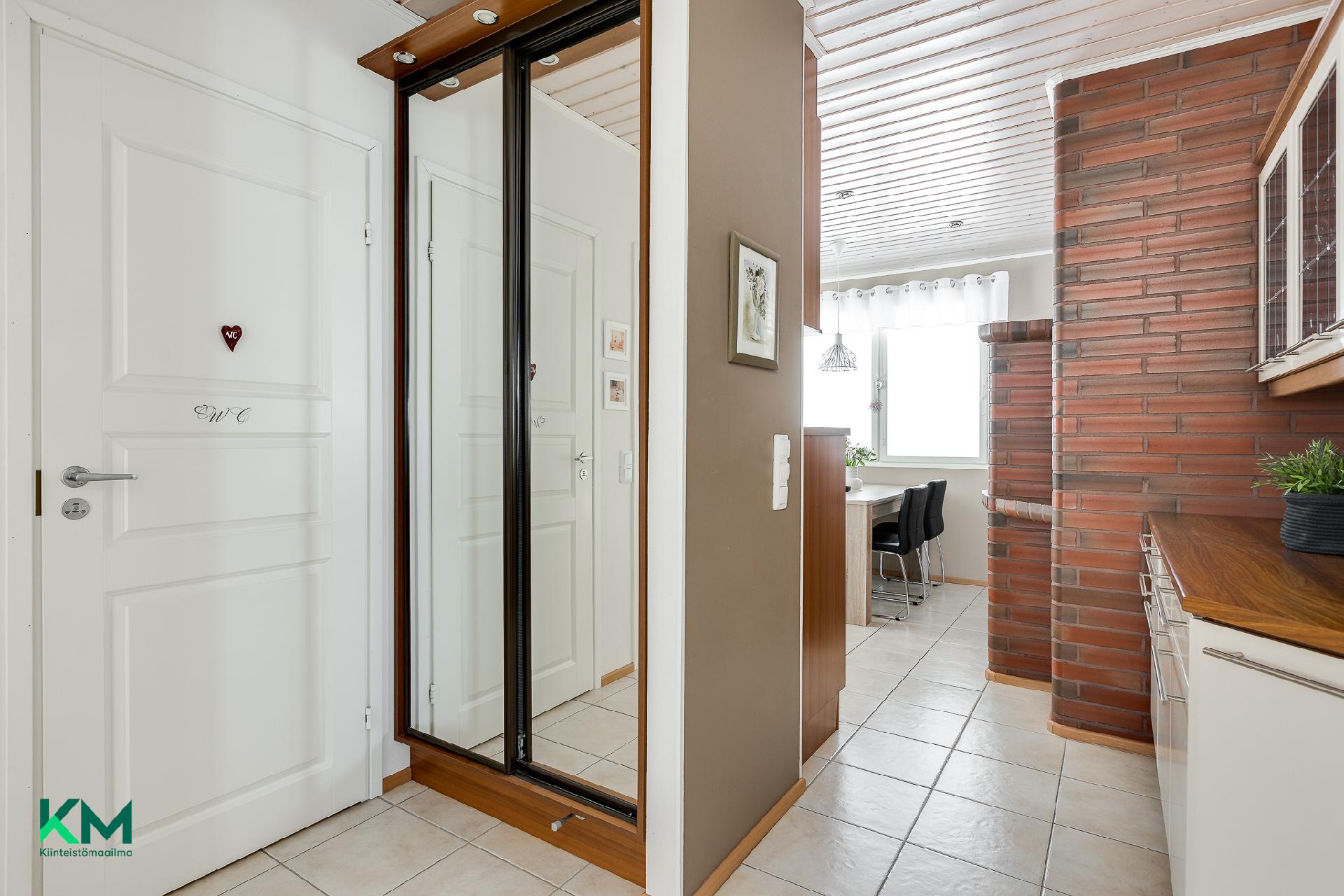 Mesimarjantie 5, Anttila, Muhos