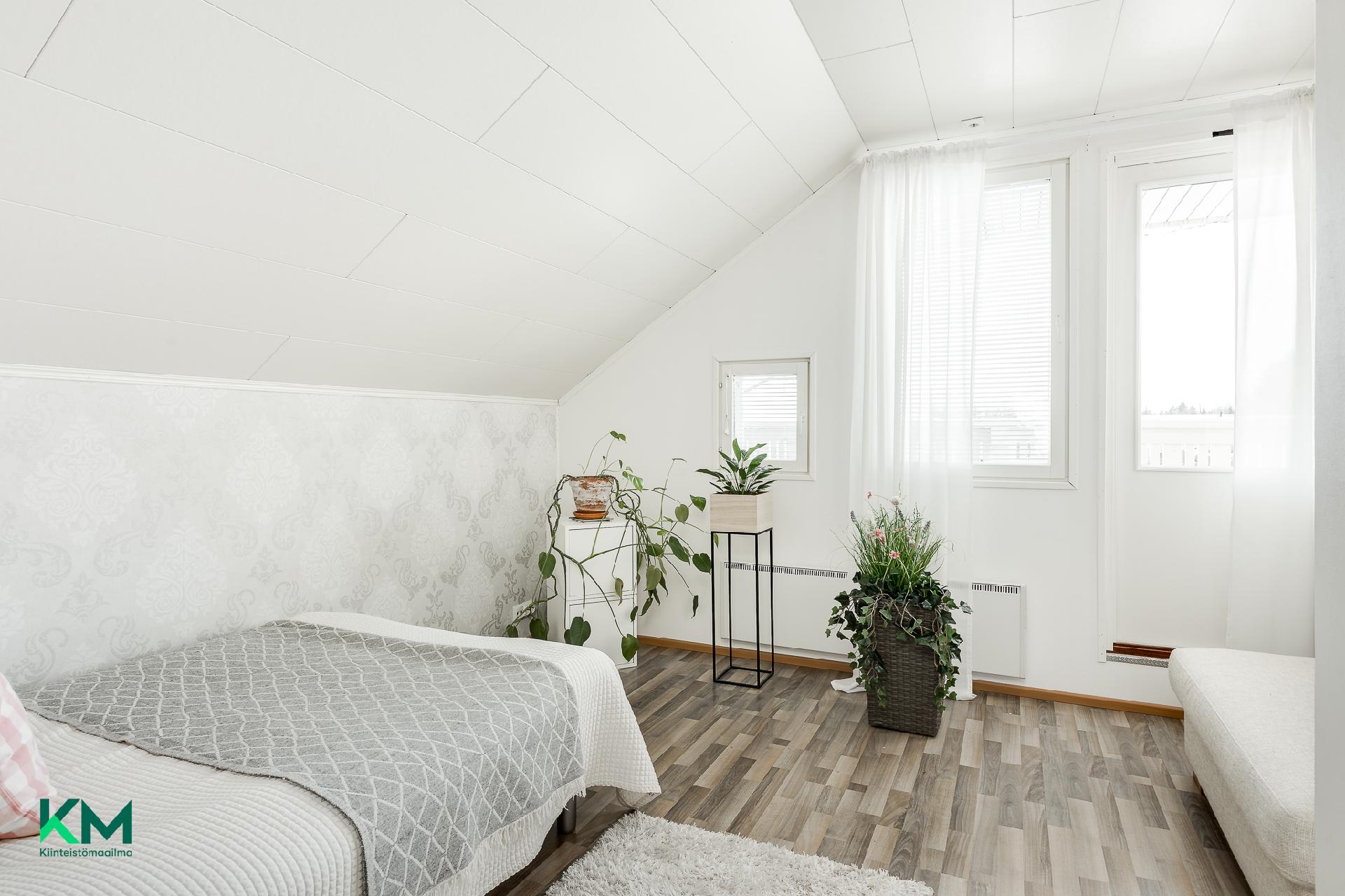 Mesimarjantie 5, Anttila, Muhos