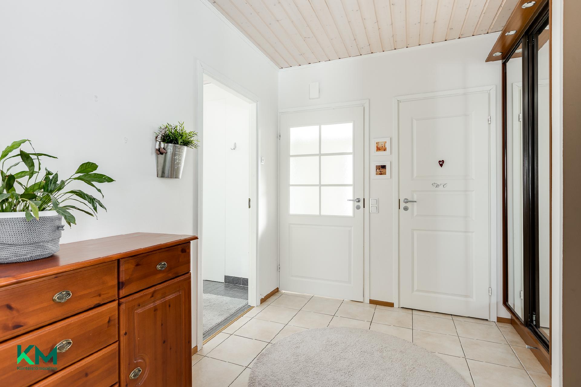 Mesimarjantie 5, Anttila, Muhos