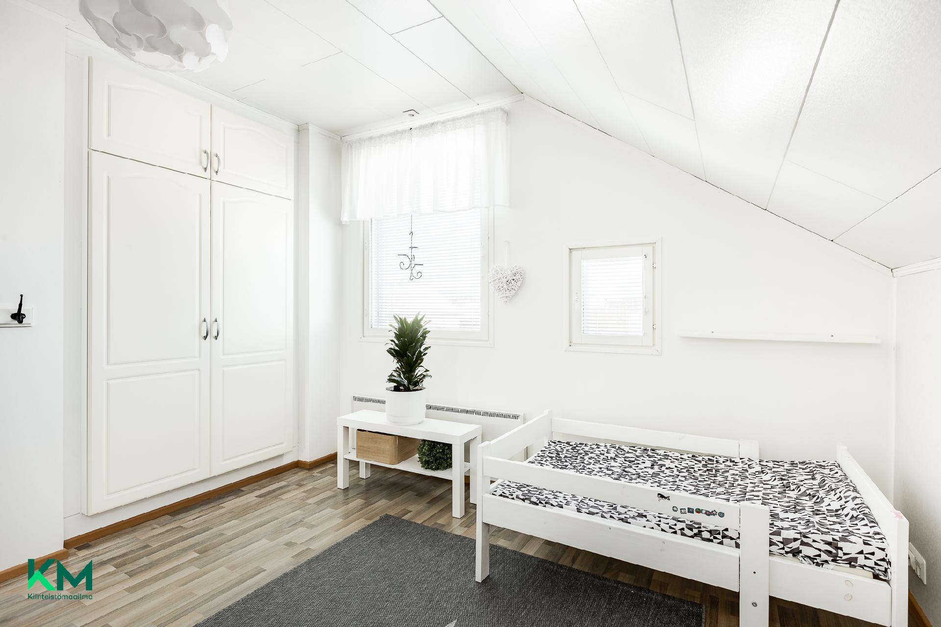 Mesimarjantie 5, Anttila, Muhos