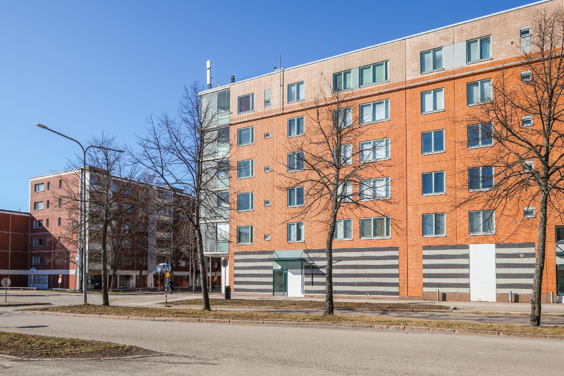 Asiakkaankatu 1, Itäkeskus, Helsinki