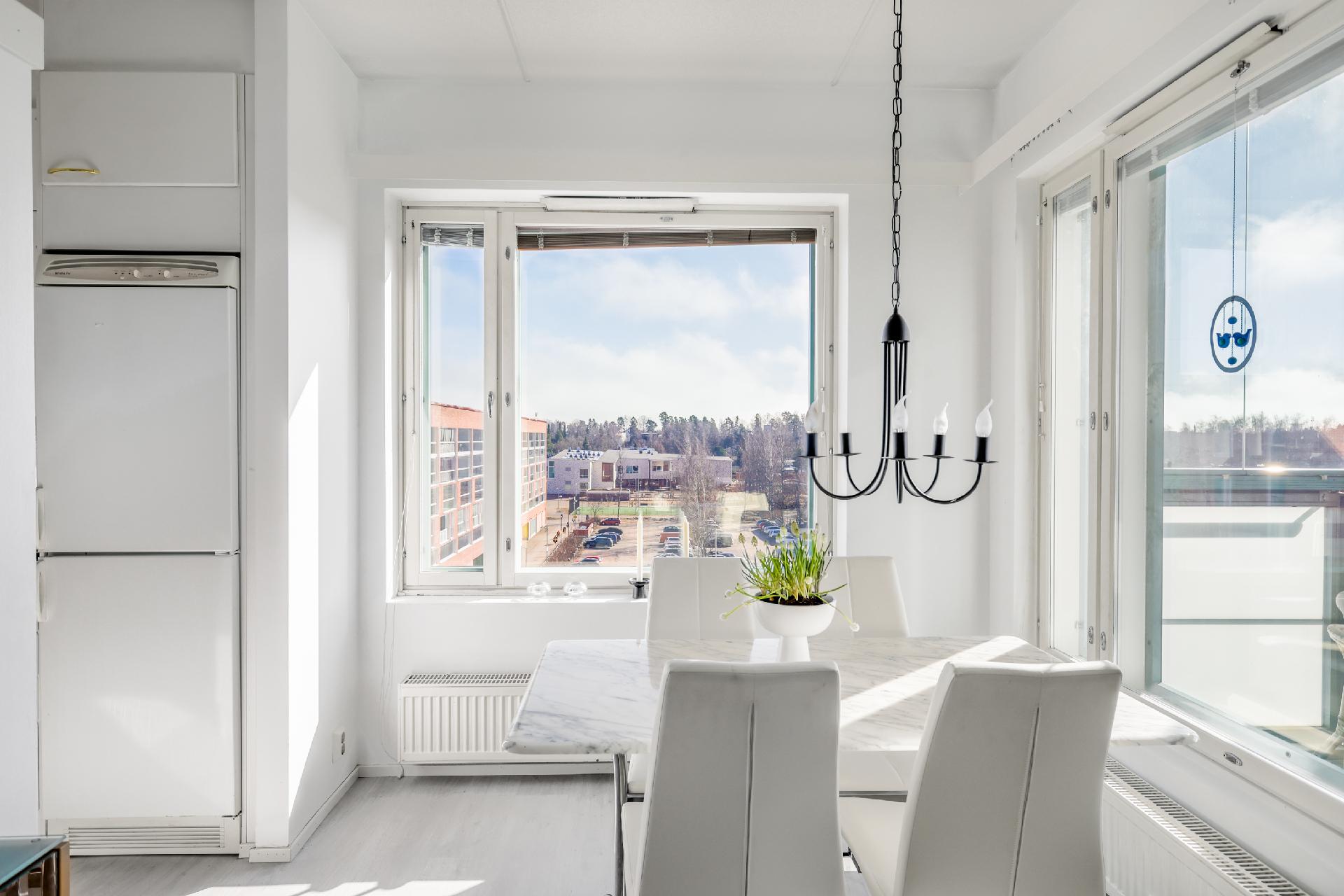 Asiakkaankatu 1, Itäkeskus, Helsinki