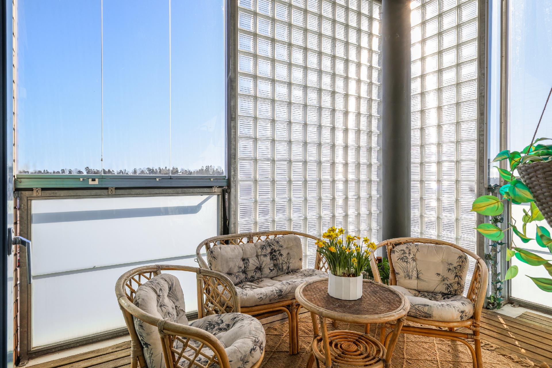 Asiakkaankatu 1, Itäkeskus, Helsinki