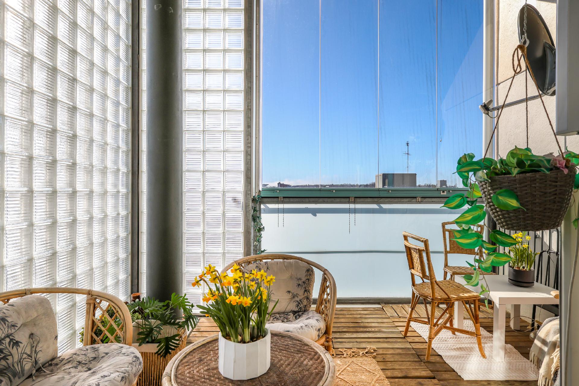 Asiakkaankatu 1, Itäkeskus, Helsinki