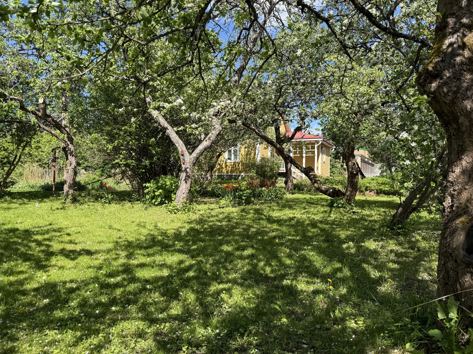 Rautatienkatu 5, Asemantausta, Hämeenlinna